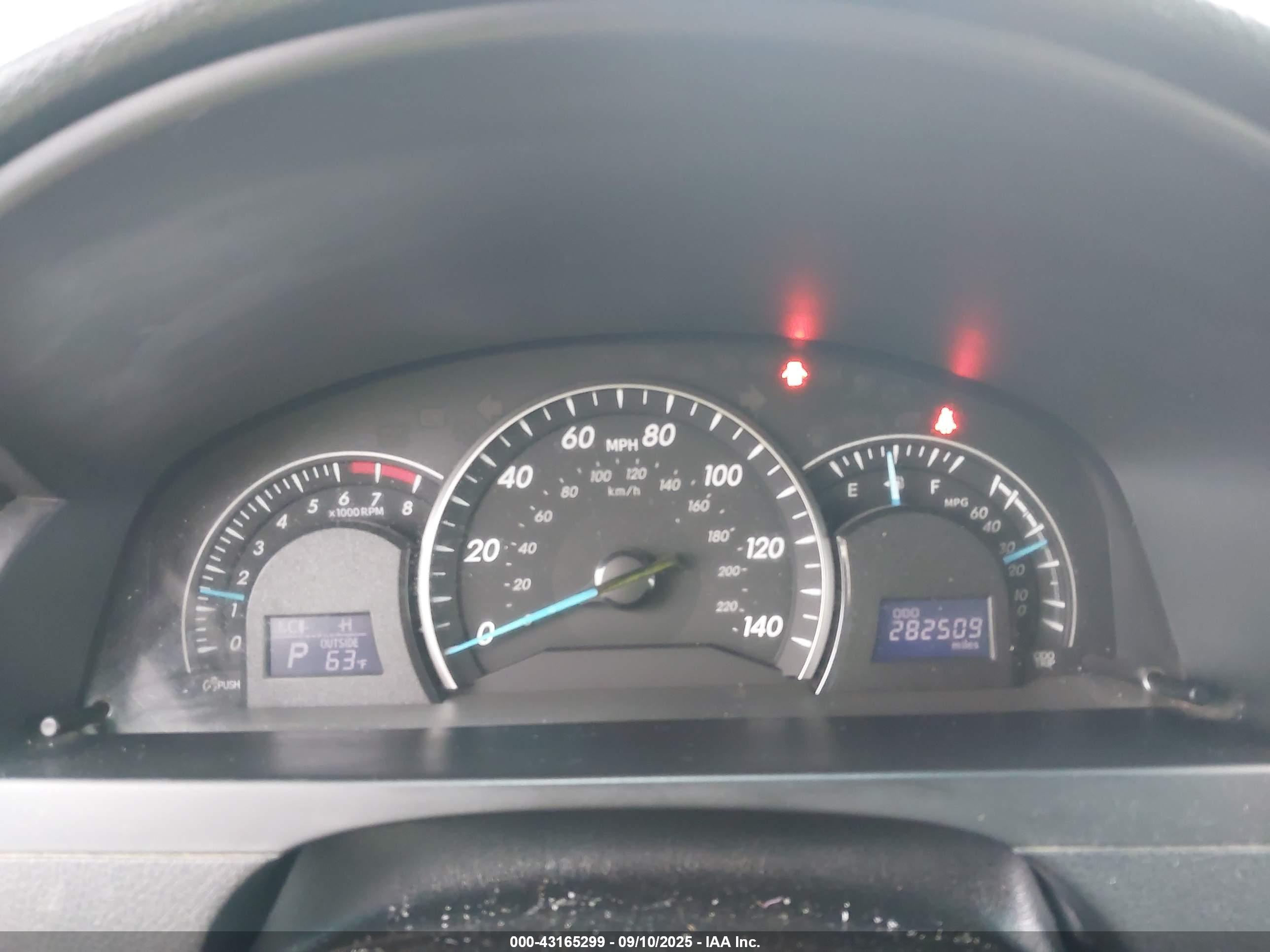 TOYOTA CAMRY image 7