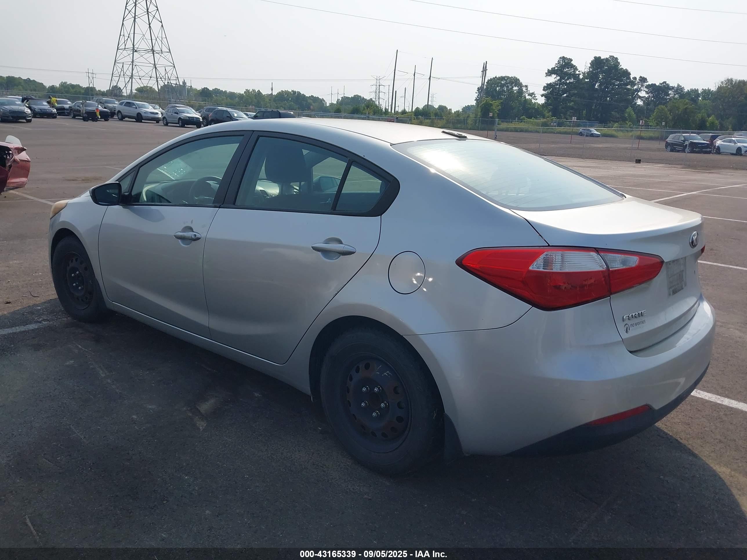 KIA FORTE image 3