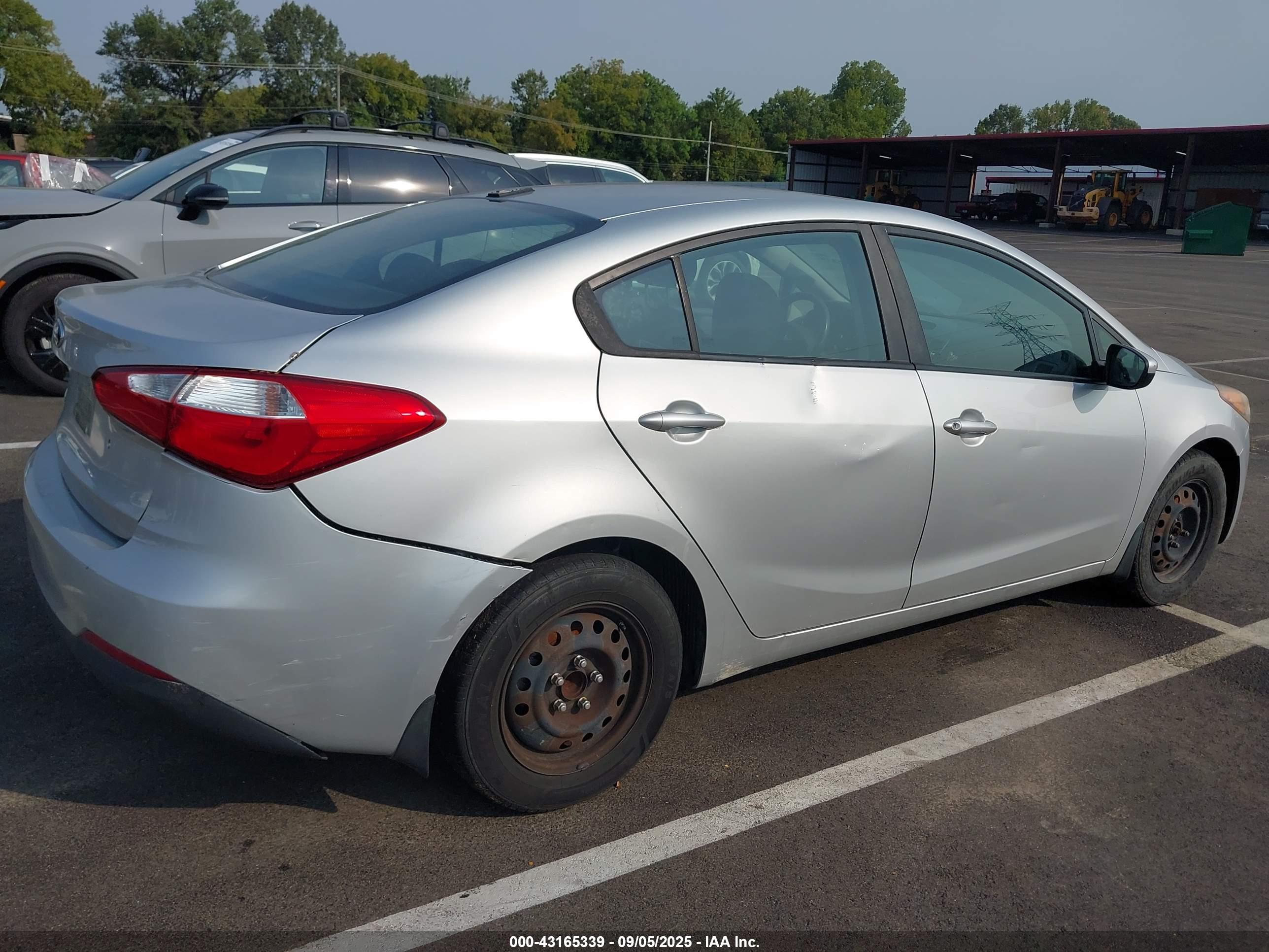 KIA FORTE image 6