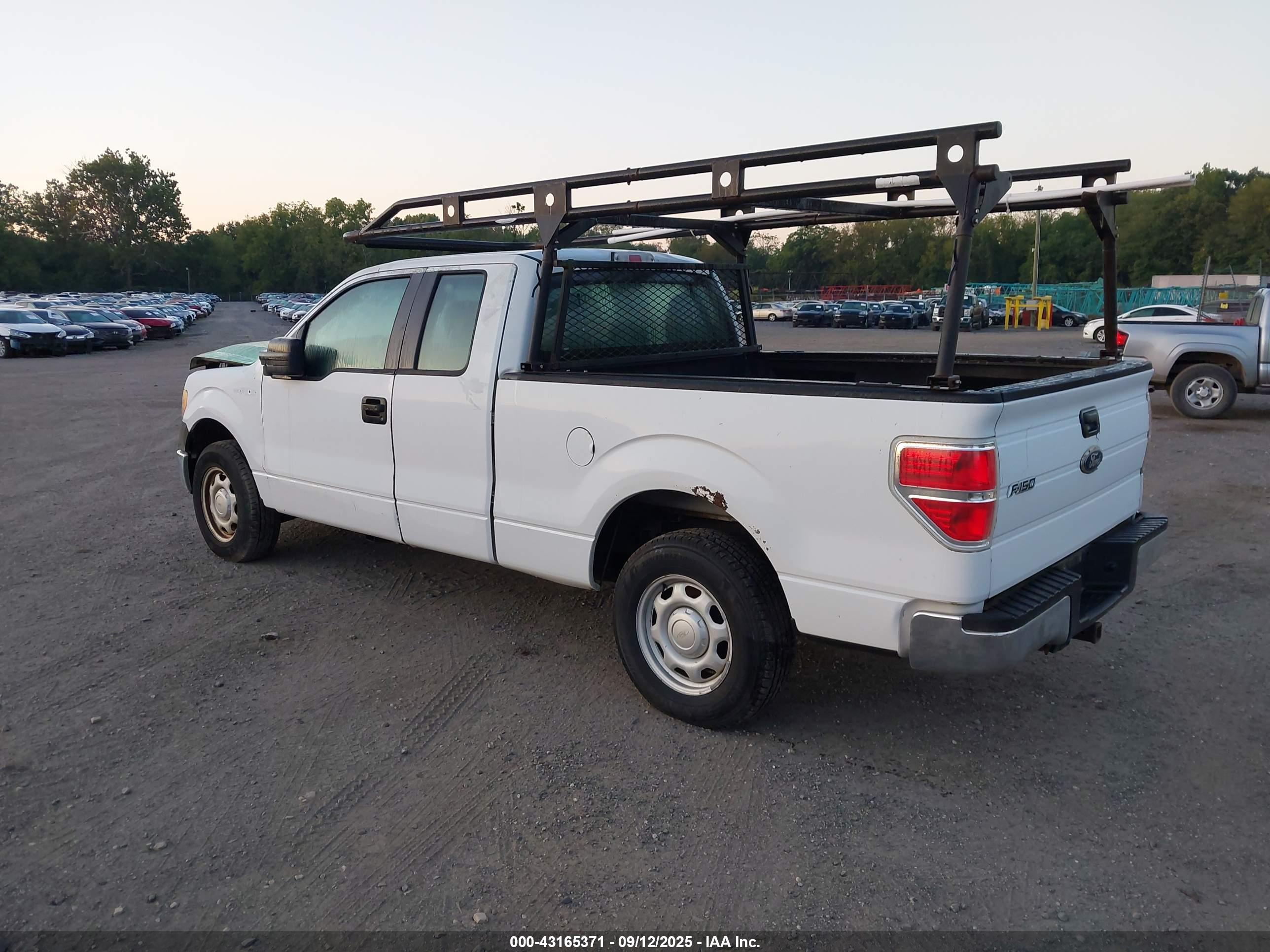 FORD F-150 image 3