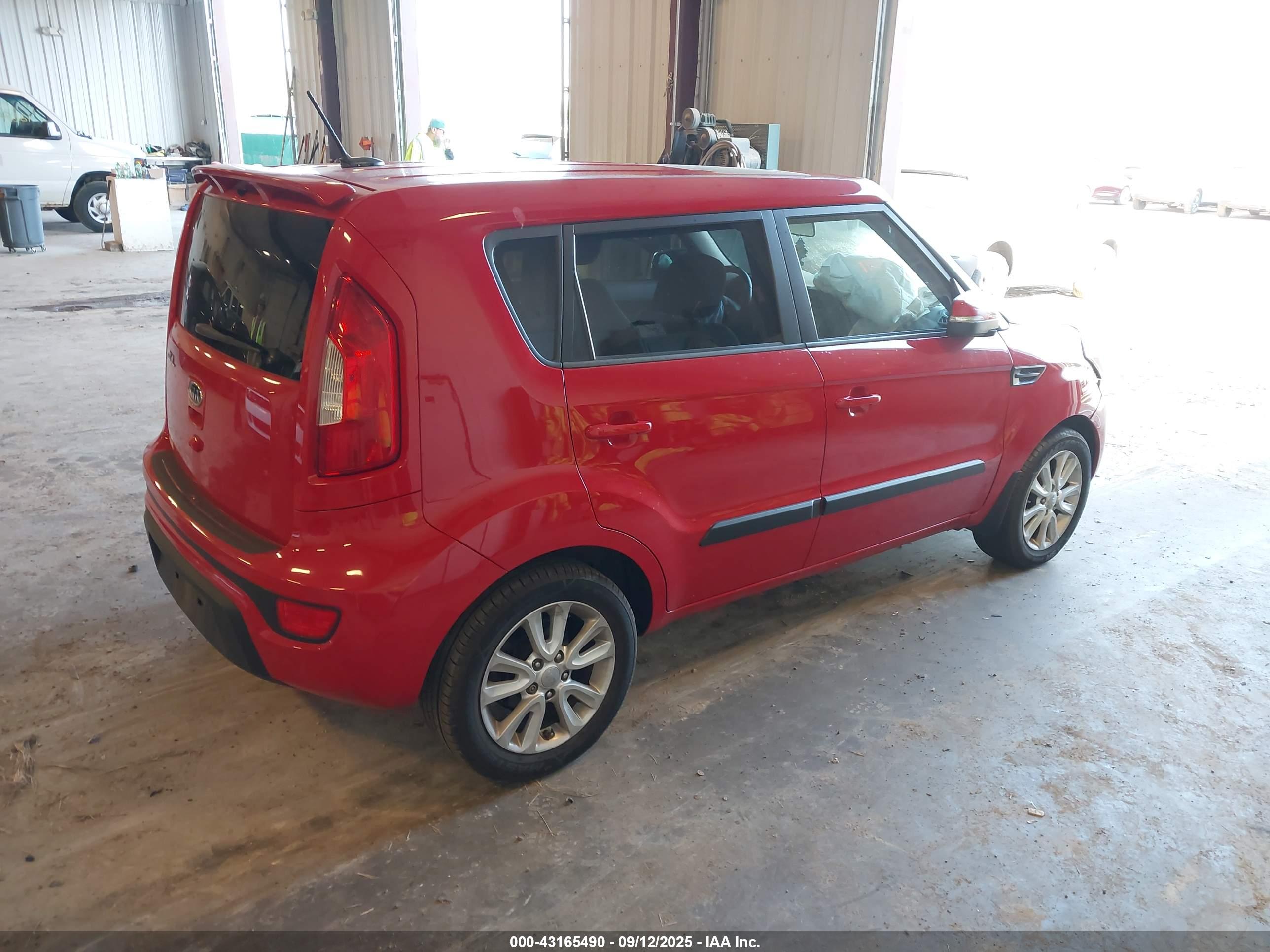 KIA SOUL image 4