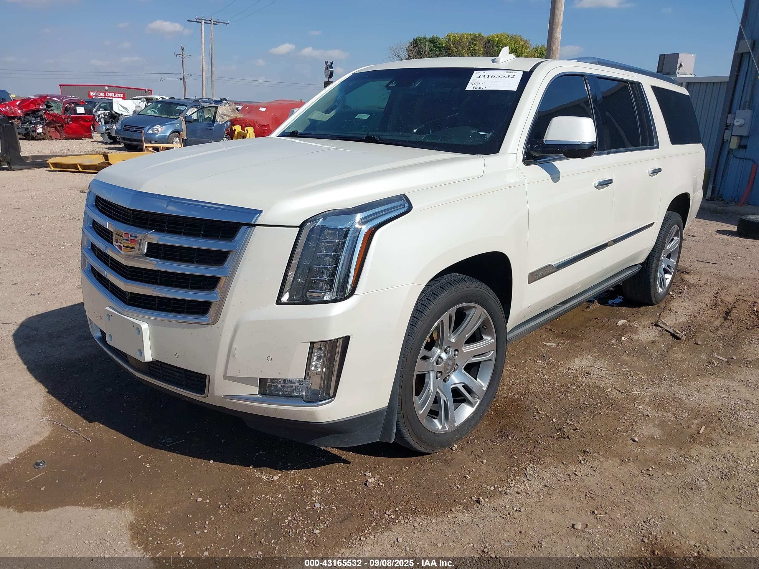 CADILLAC ESCALADE image 2