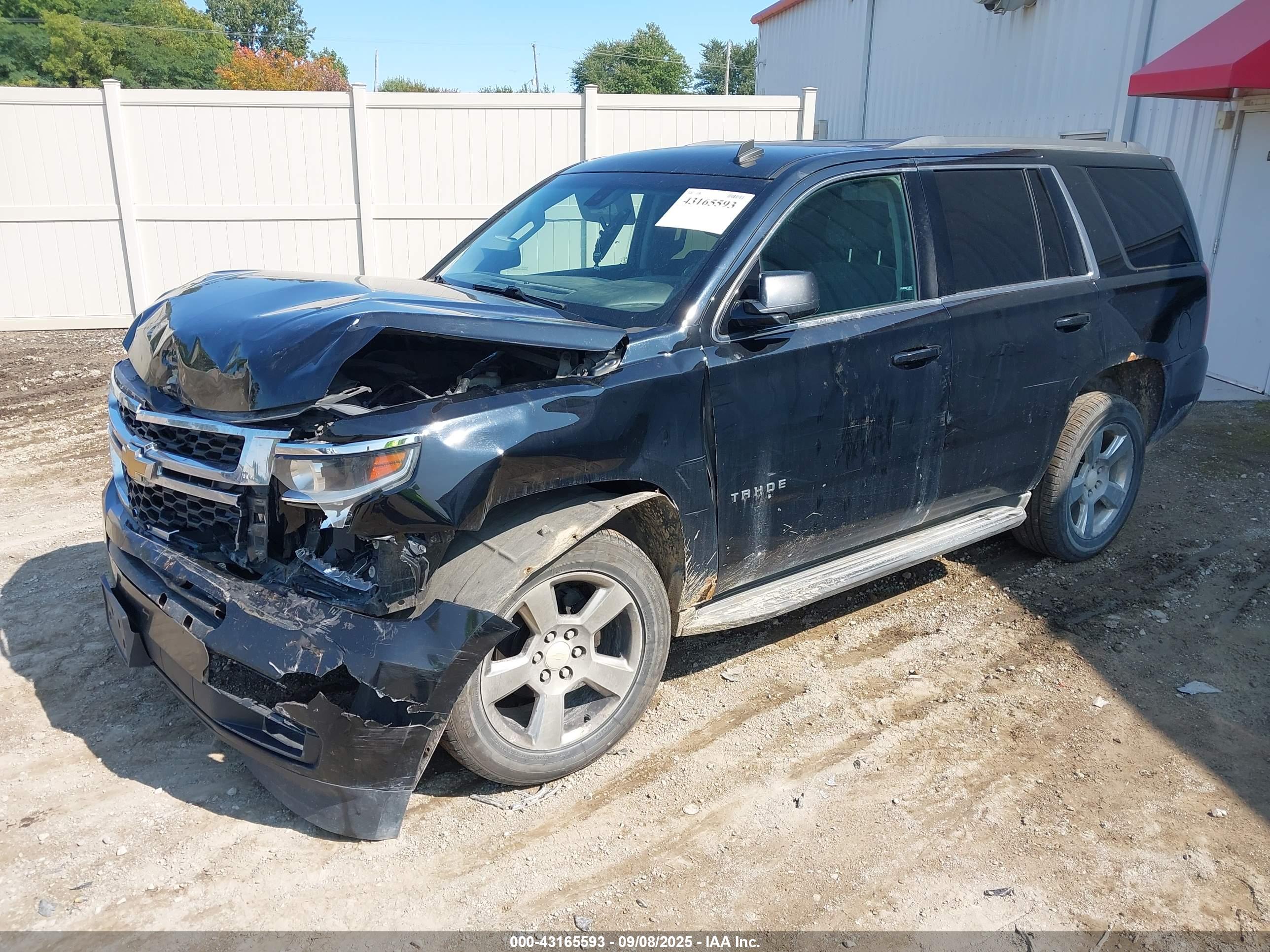 CHEVROLET TAHOE image 2