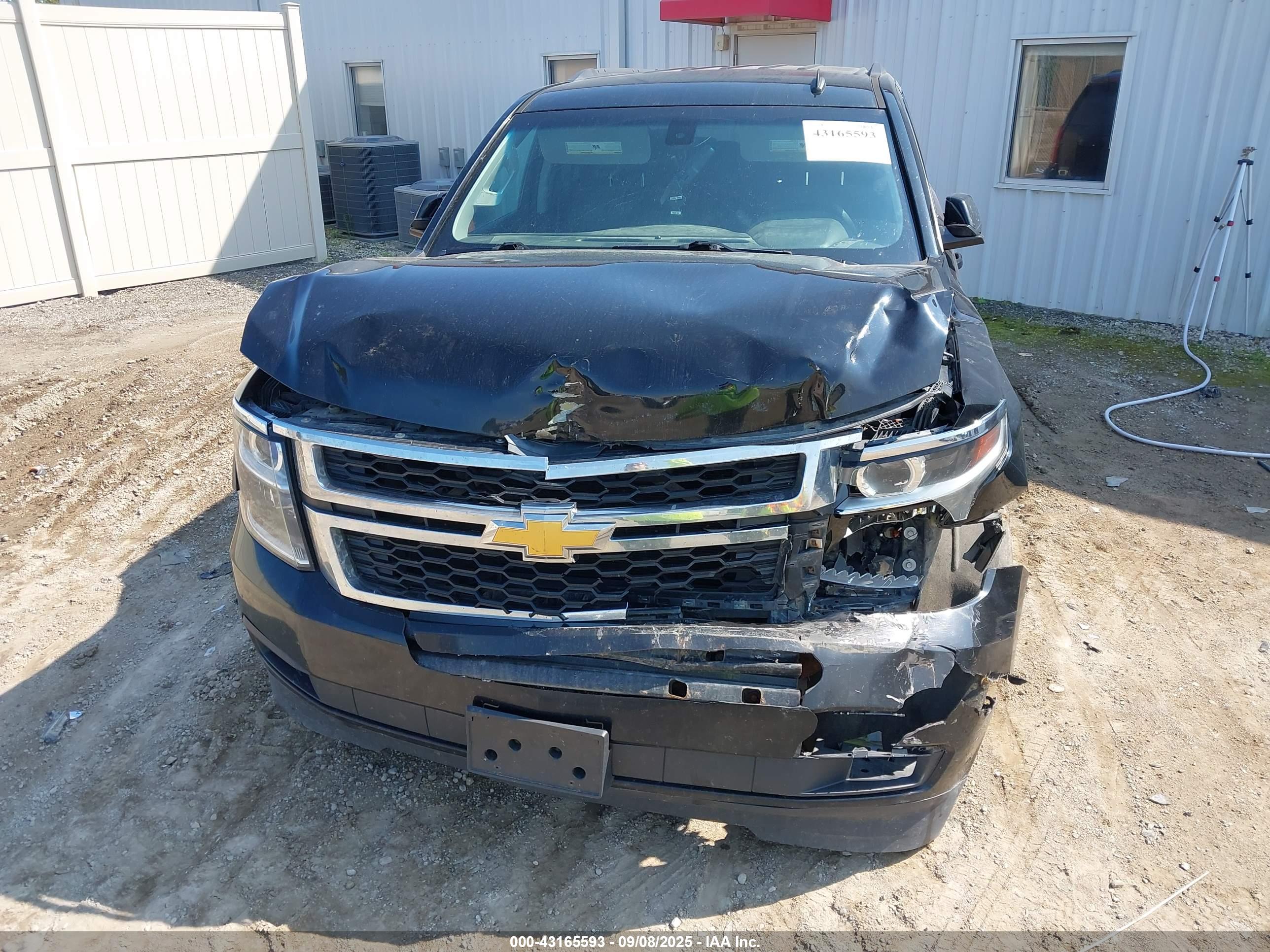 CHEVROLET TAHOE image 6
