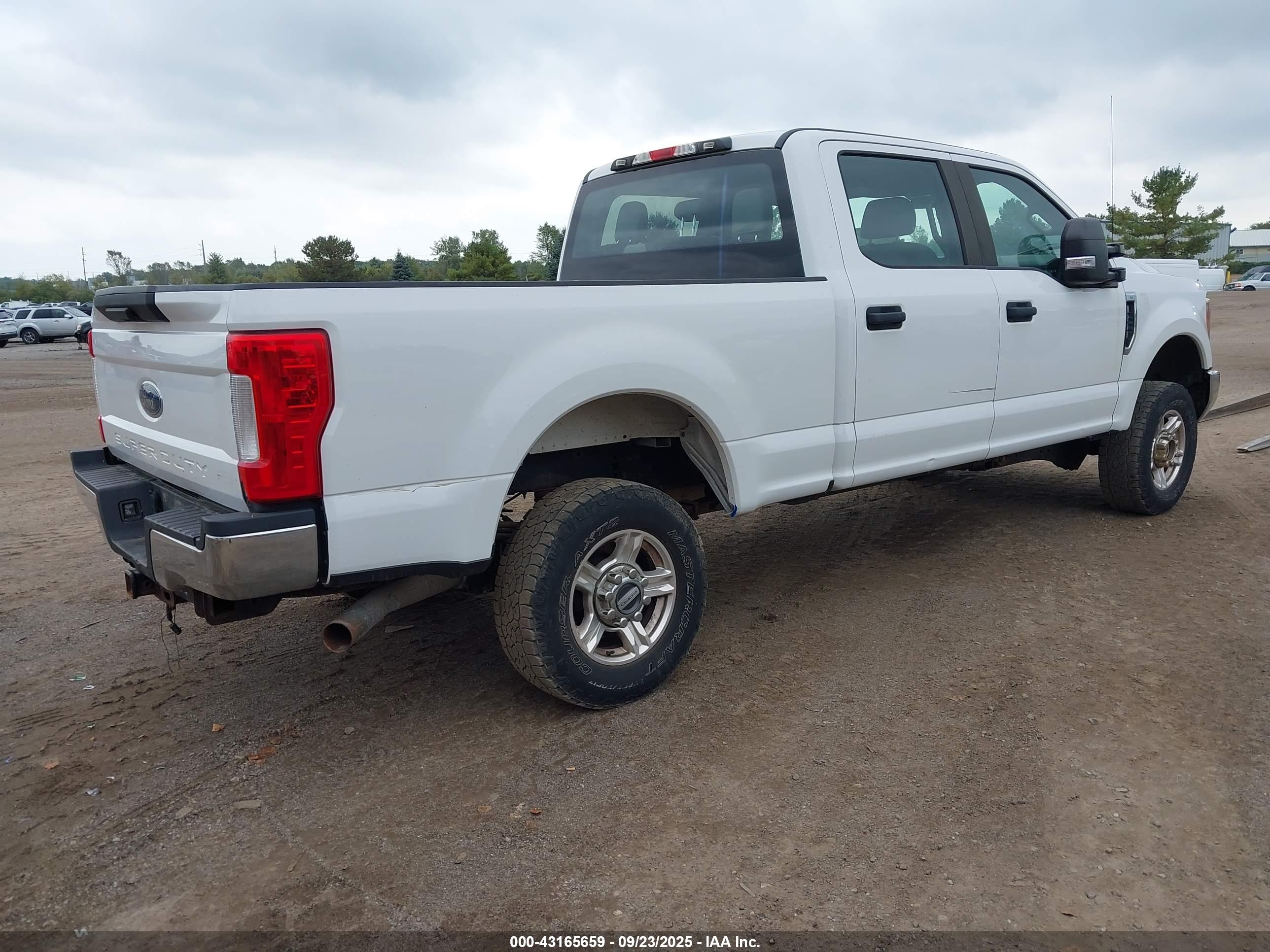 FORD F-250 image 4