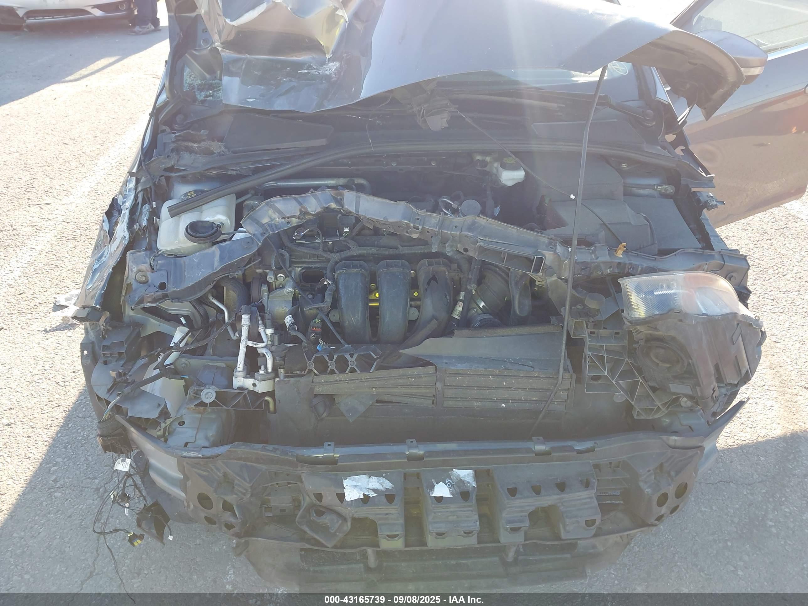 FORD FOCUS image 10