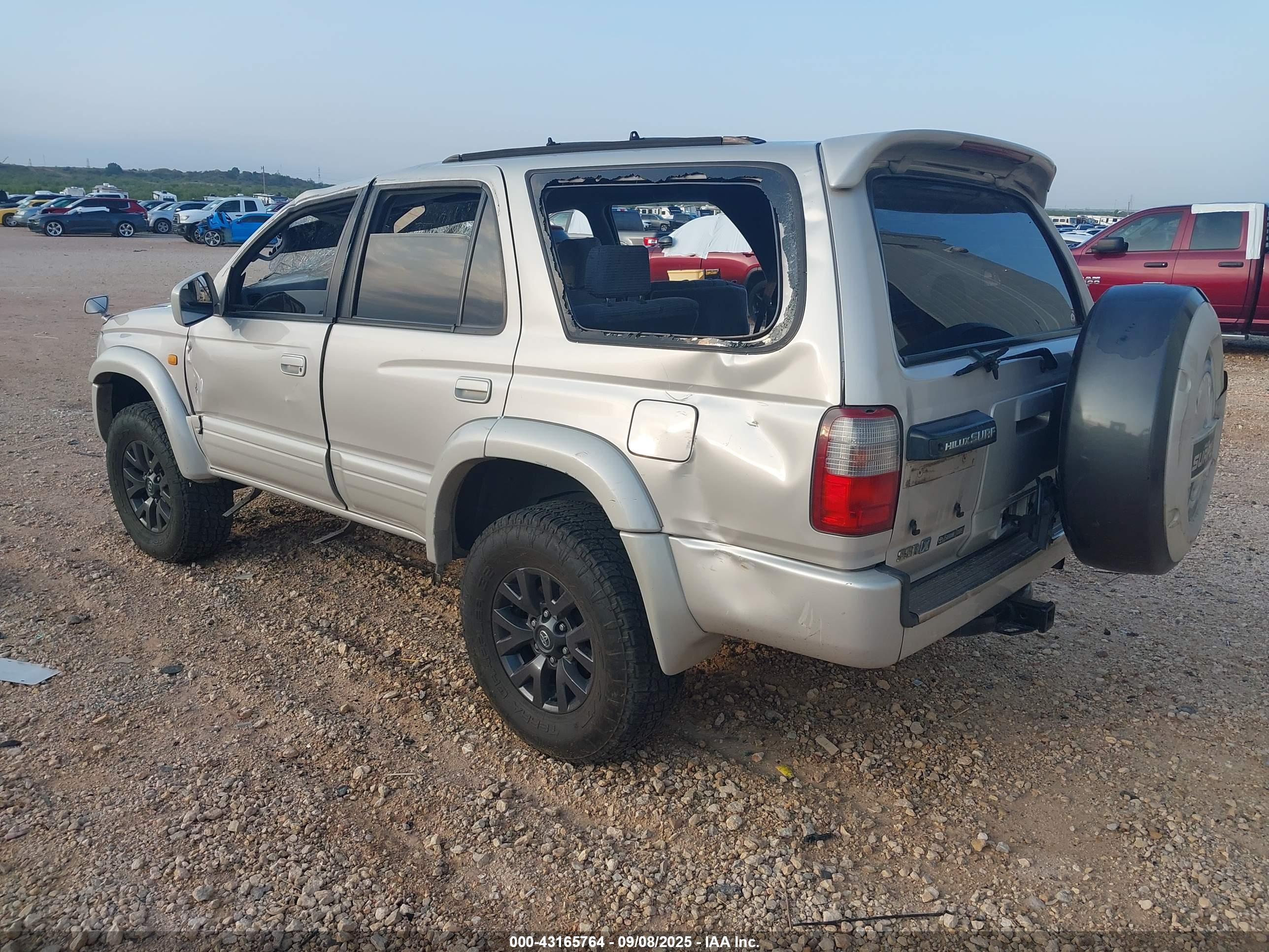 TOYOTA 4RUNNER image 3