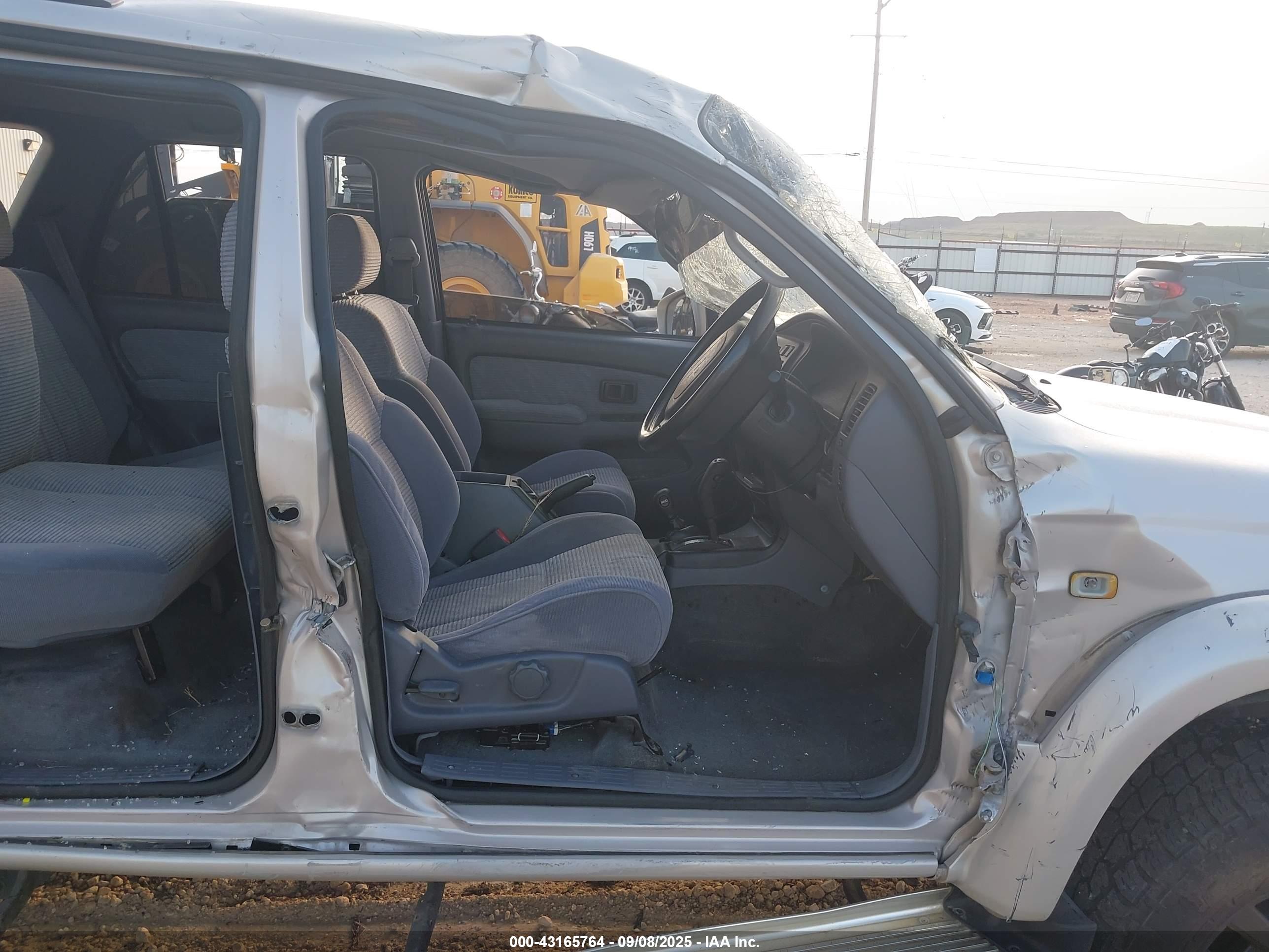 TOYOTA 4RUNNER image 5