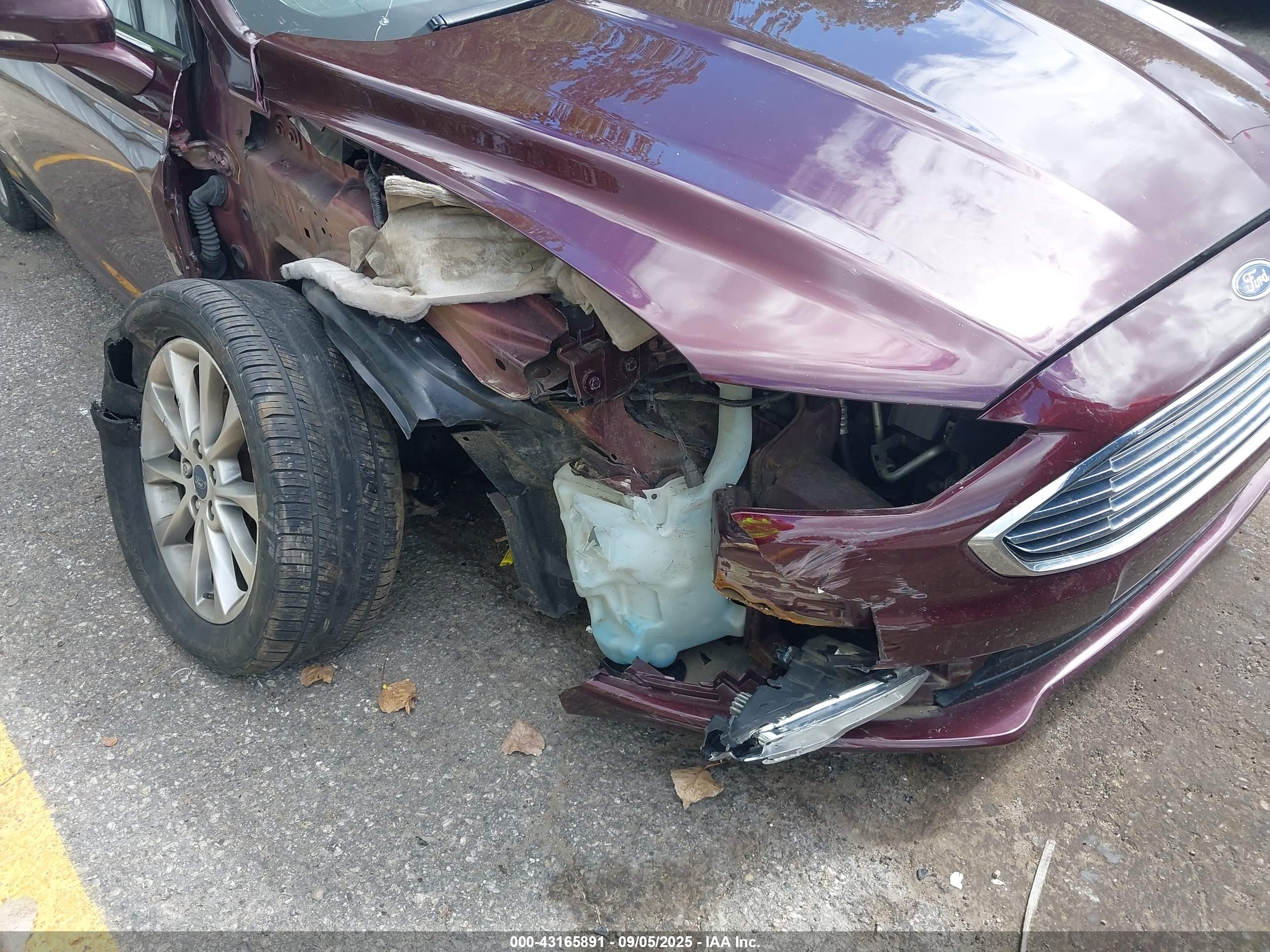 FORD FUSION image 6
