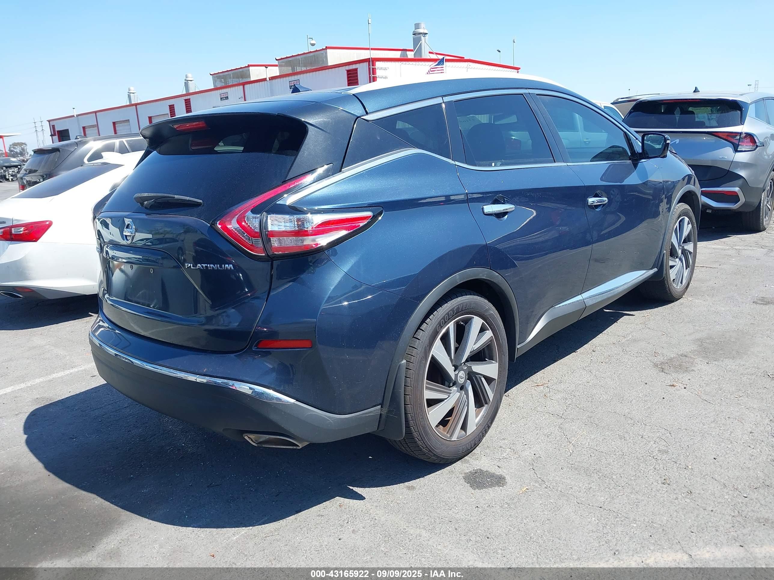 NISSAN MURANO image 4