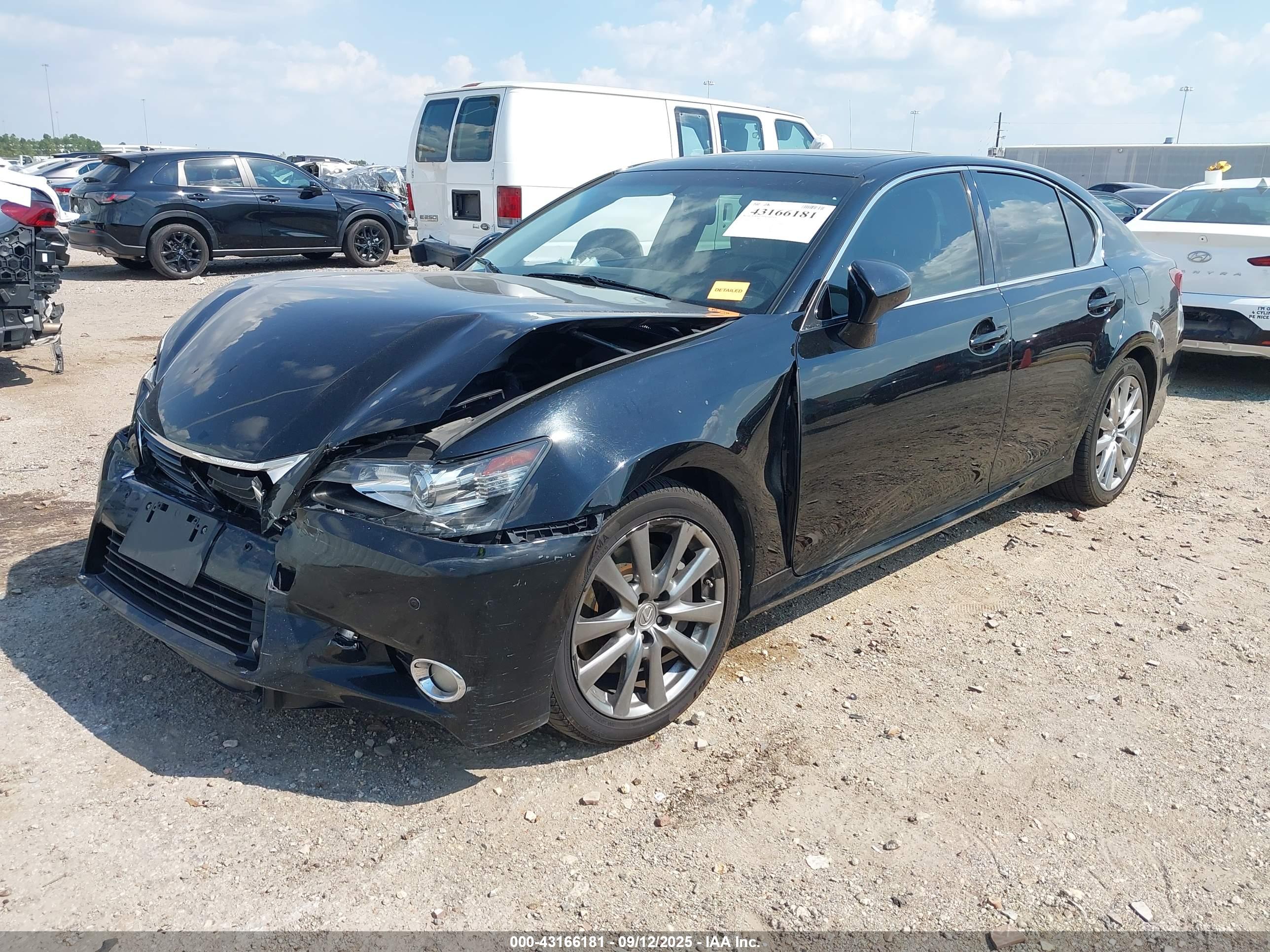 LEXUS GS image 2