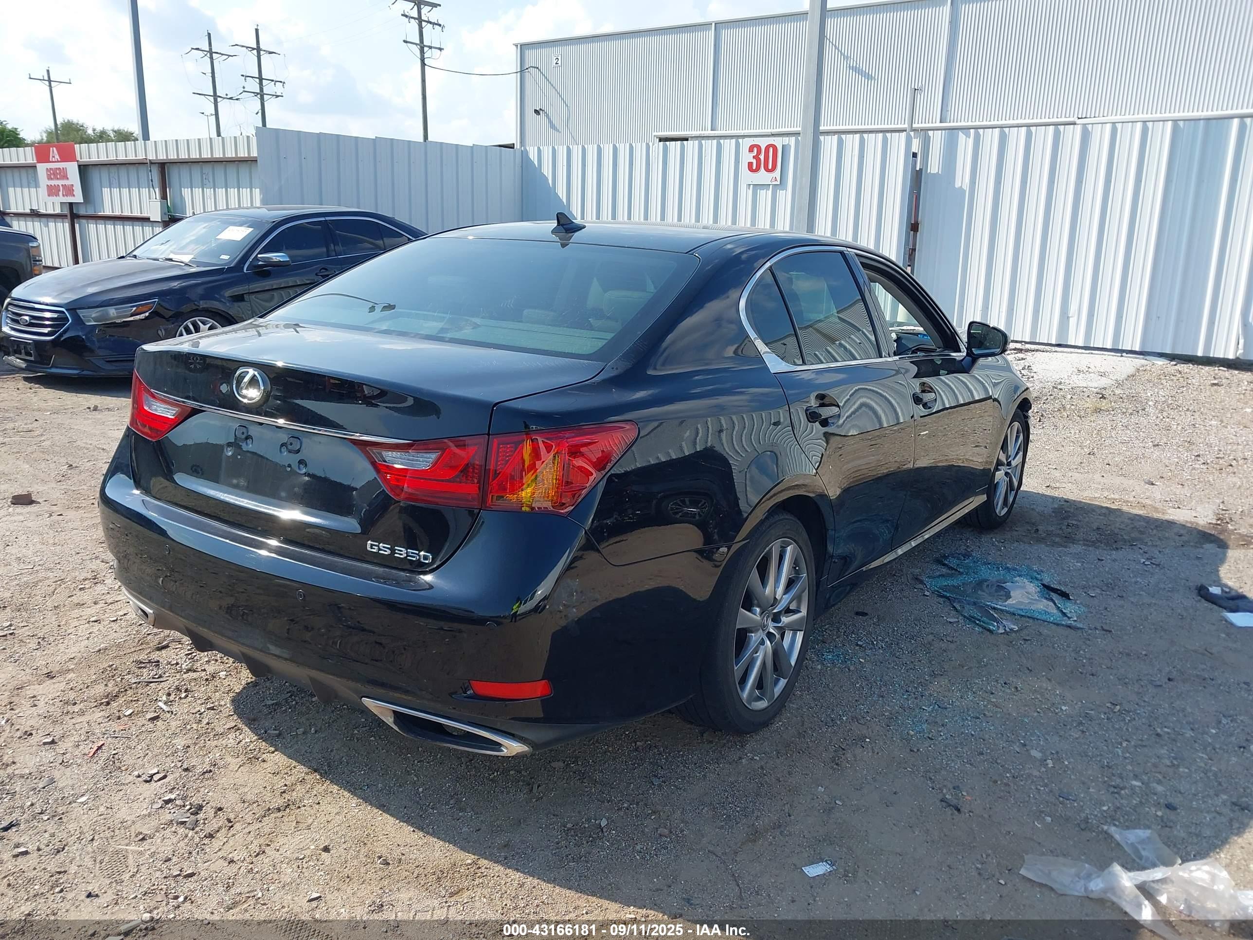 LEXUS GS image 4