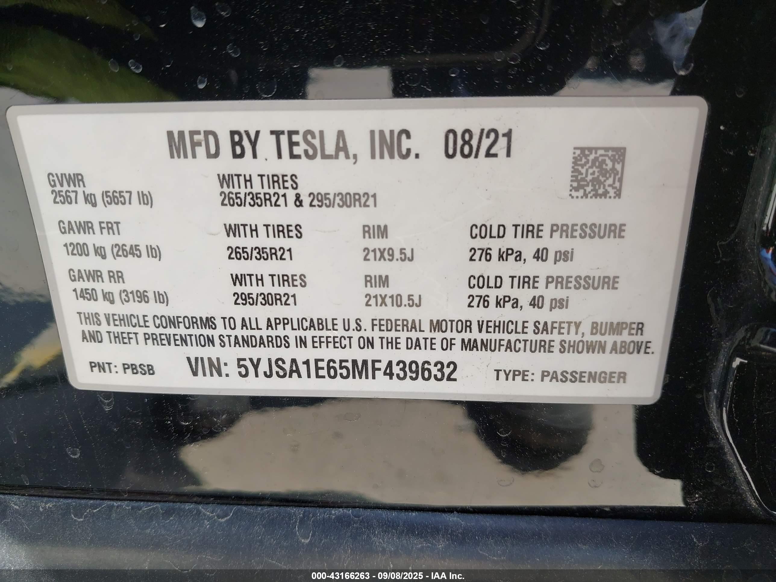 TESLA MODEL image 9