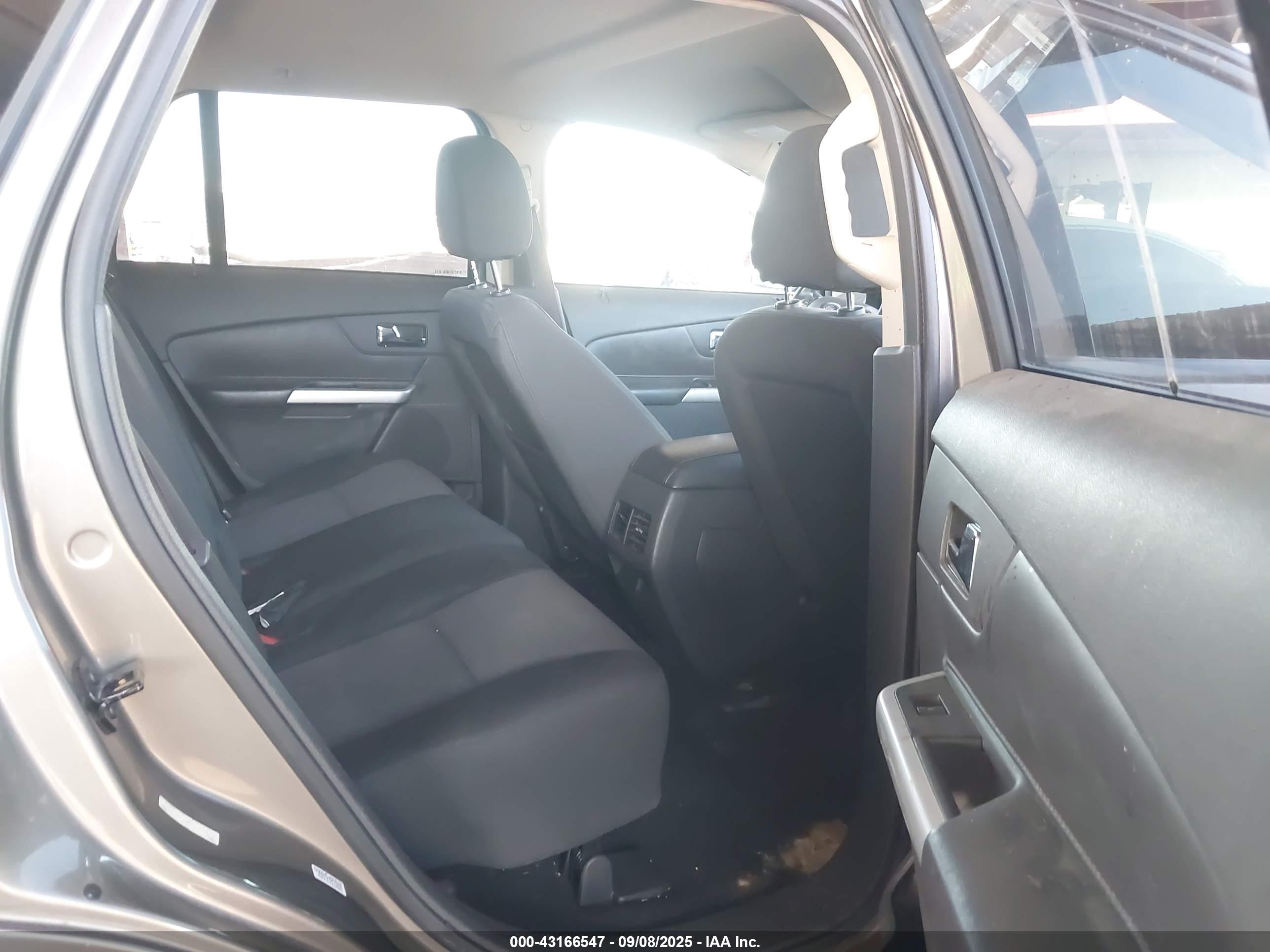 FORD EDGE image 8