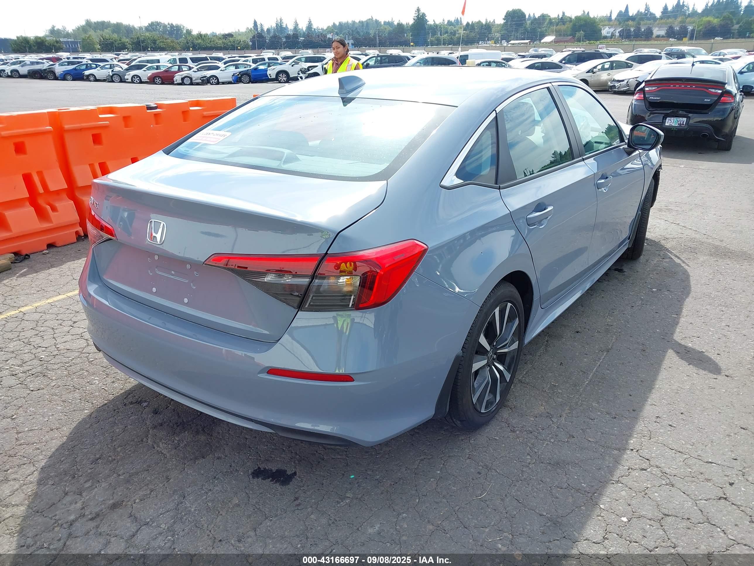 HONDA CIVIC image 4