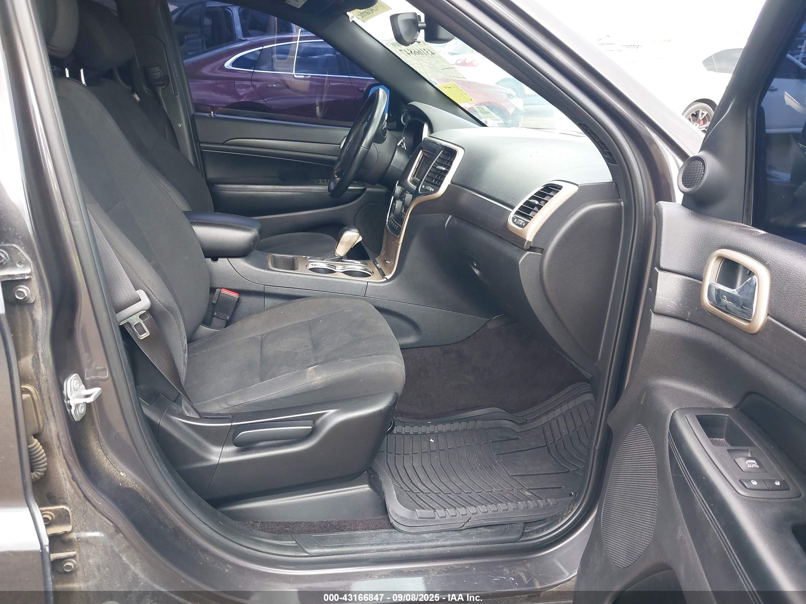 JEEP GRAND image 5