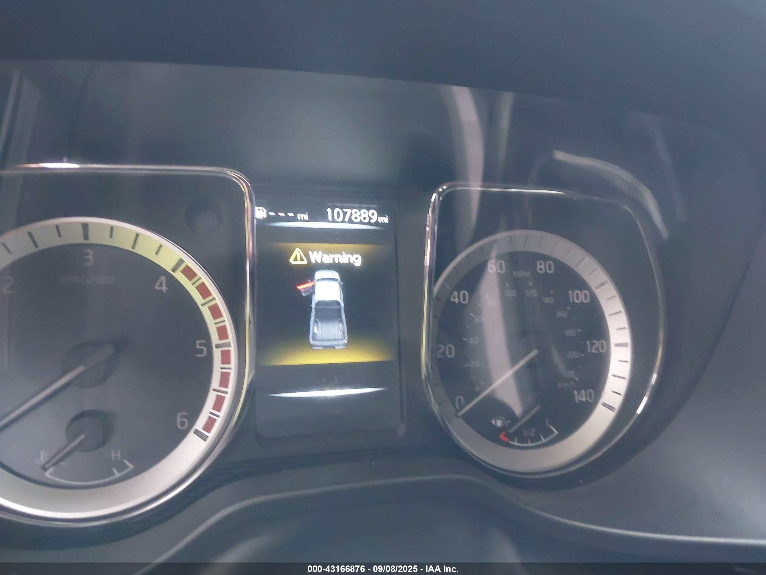 NISSAN TITAN image 7