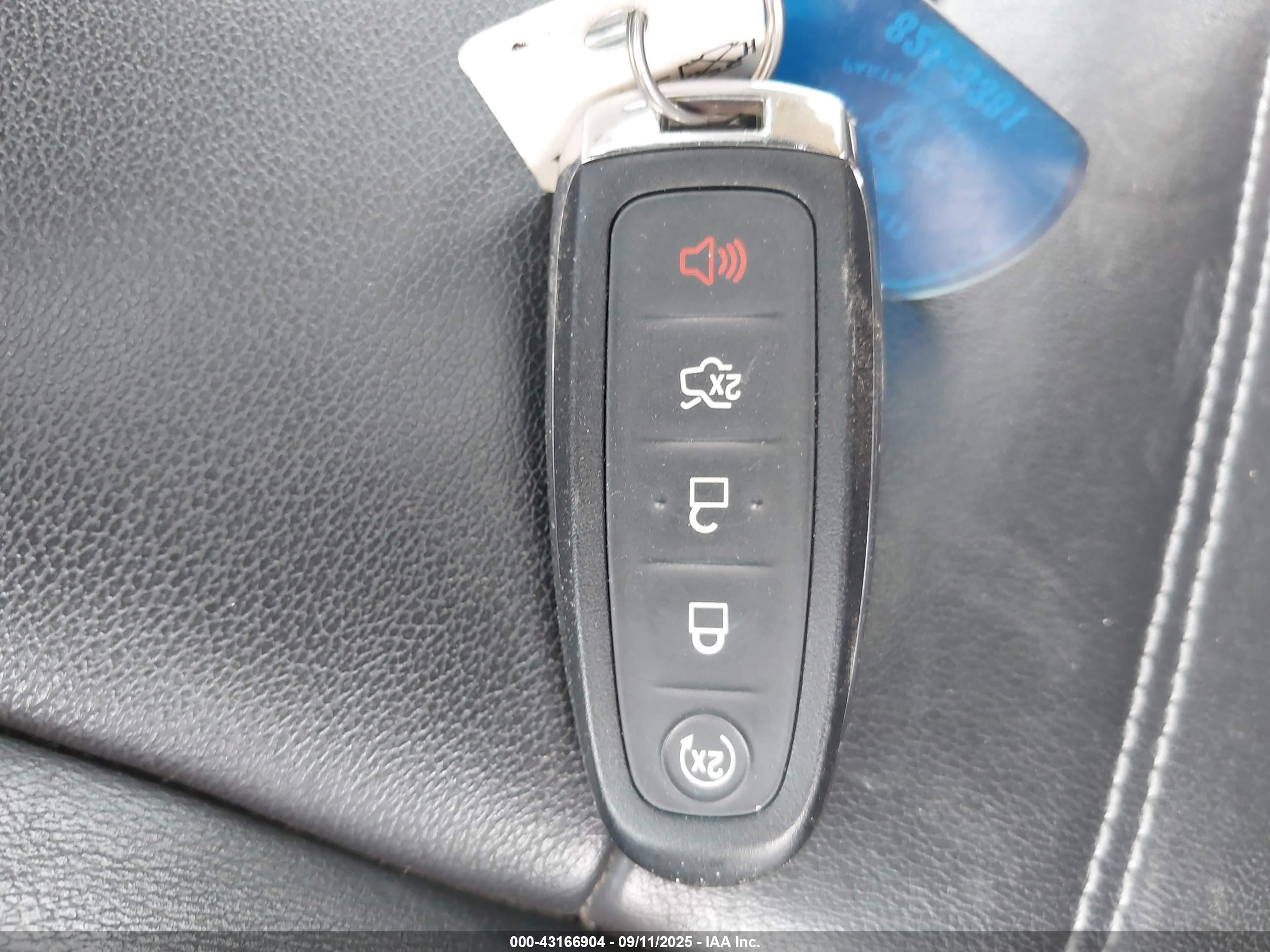 FORD ESCAPE image 11