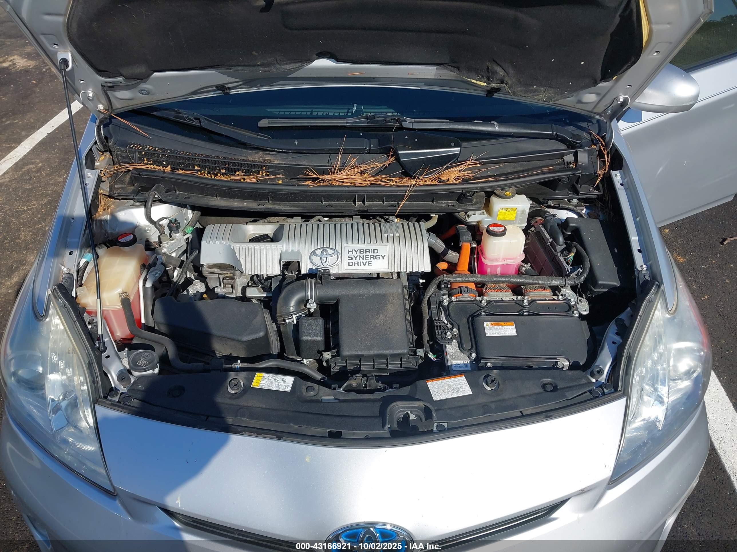 TOYOTA PRIUS image 10