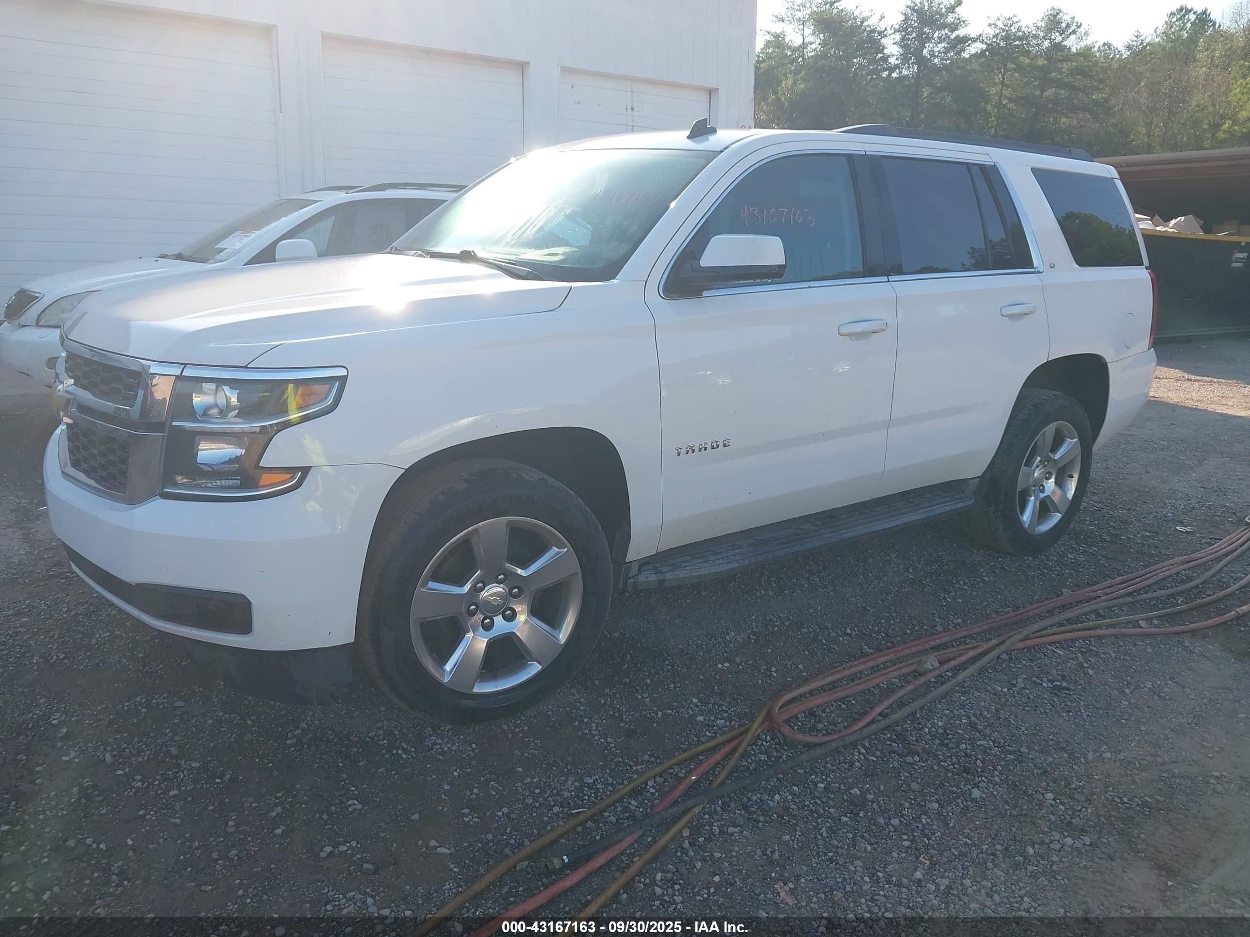 CHEVROLET TAHOE image 2