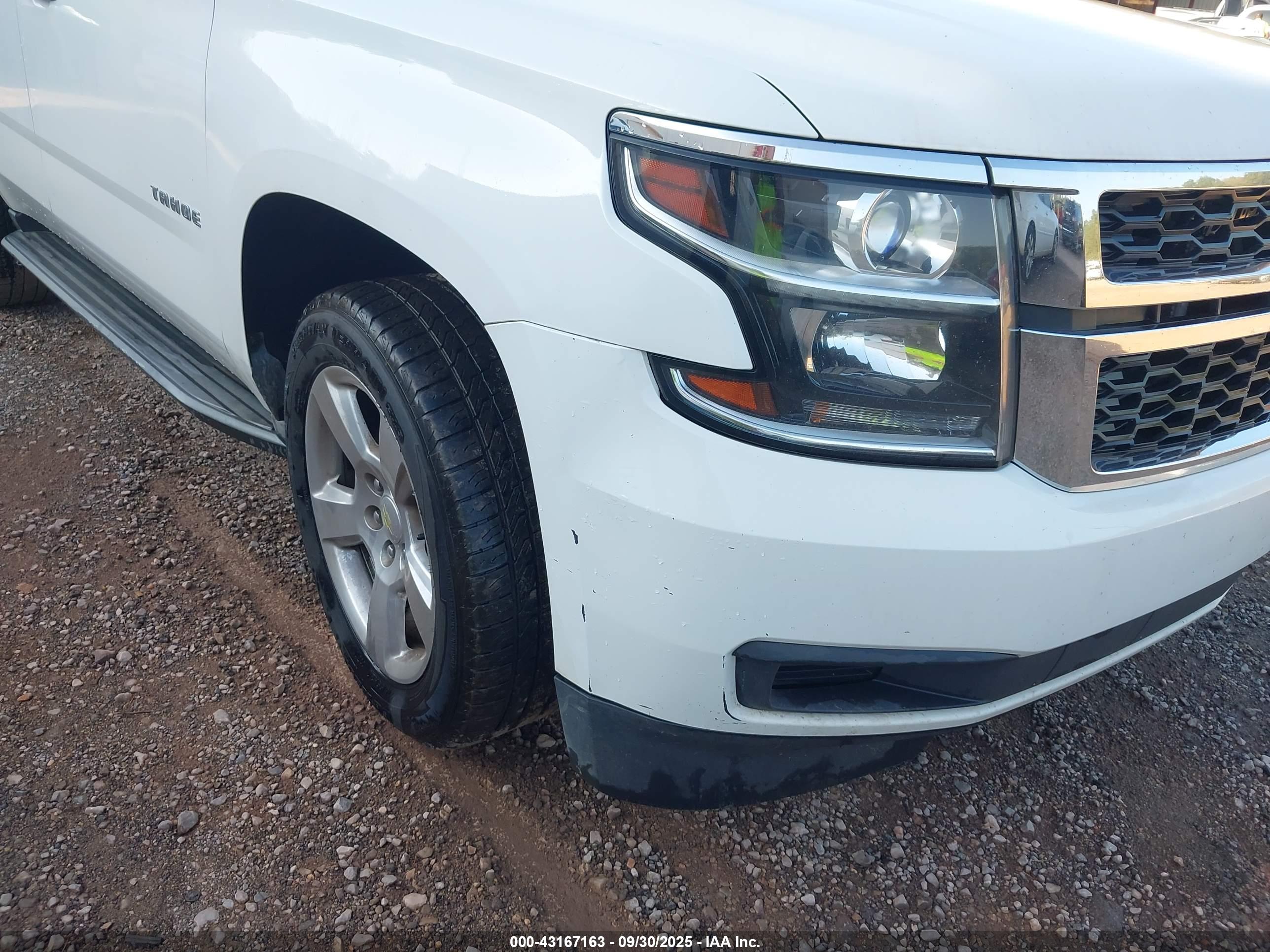 CHEVROLET TAHOE image 6
