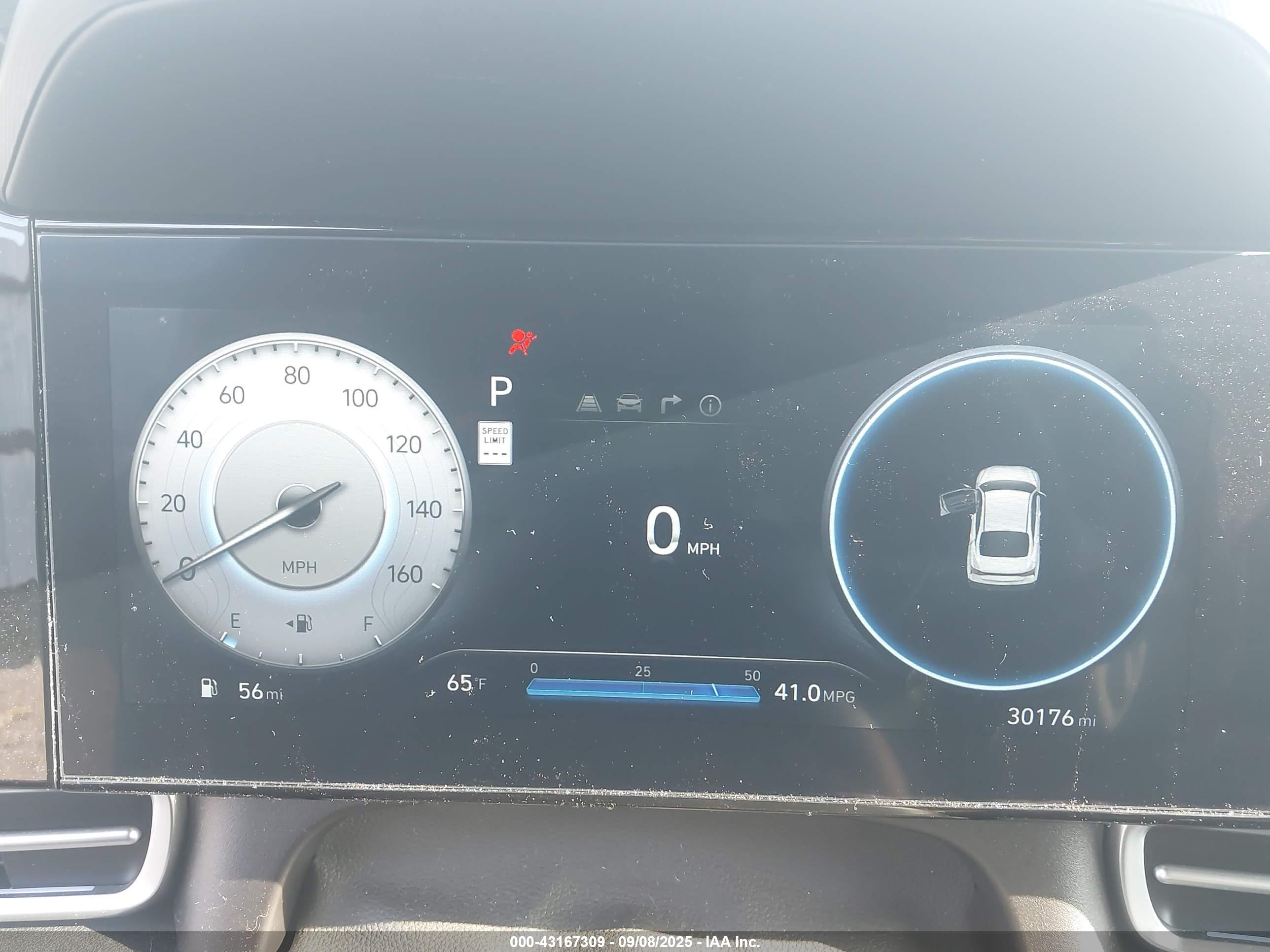 HYUNDAI ELANTRA image 7