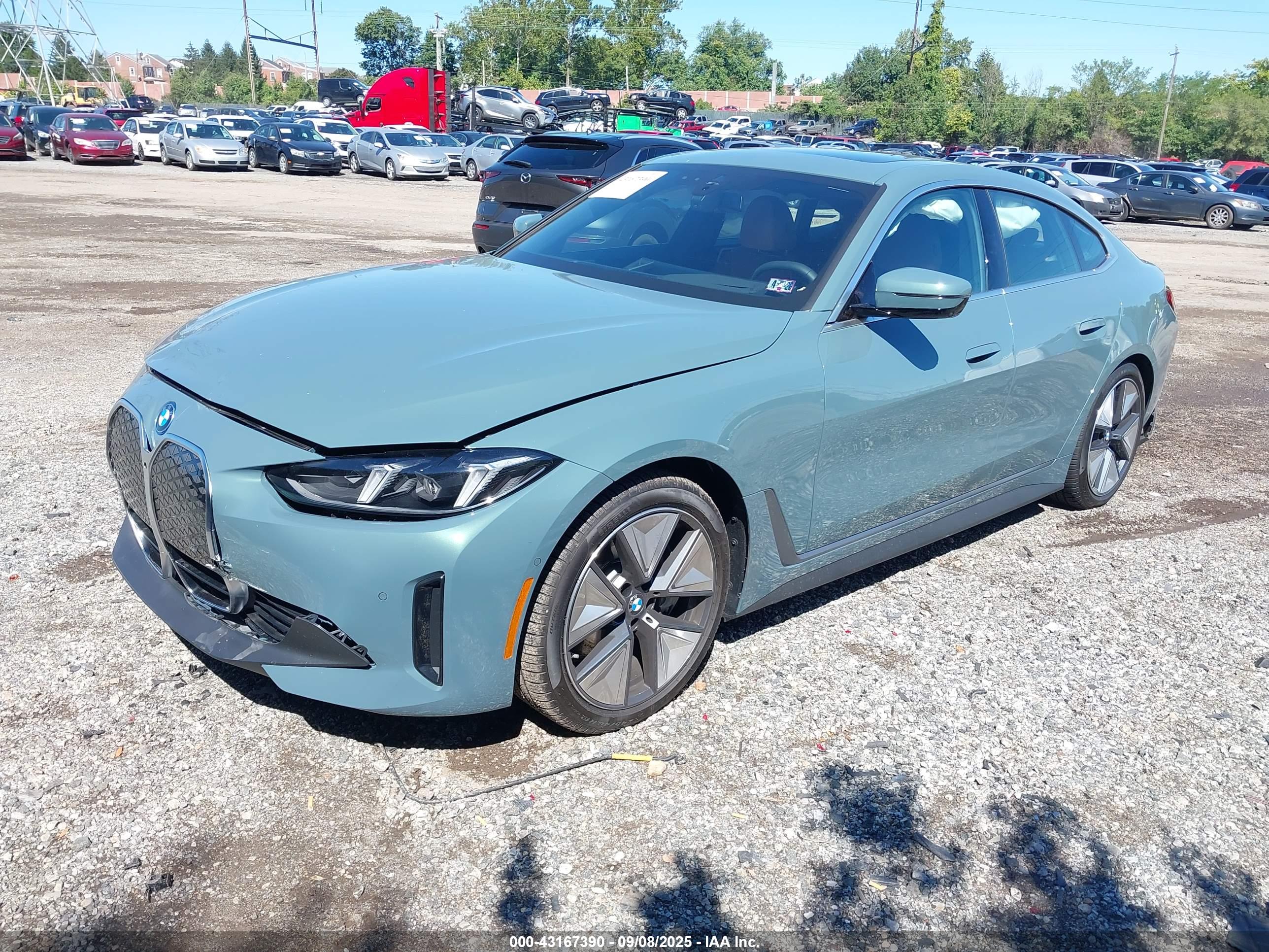 BMW I4 image 2