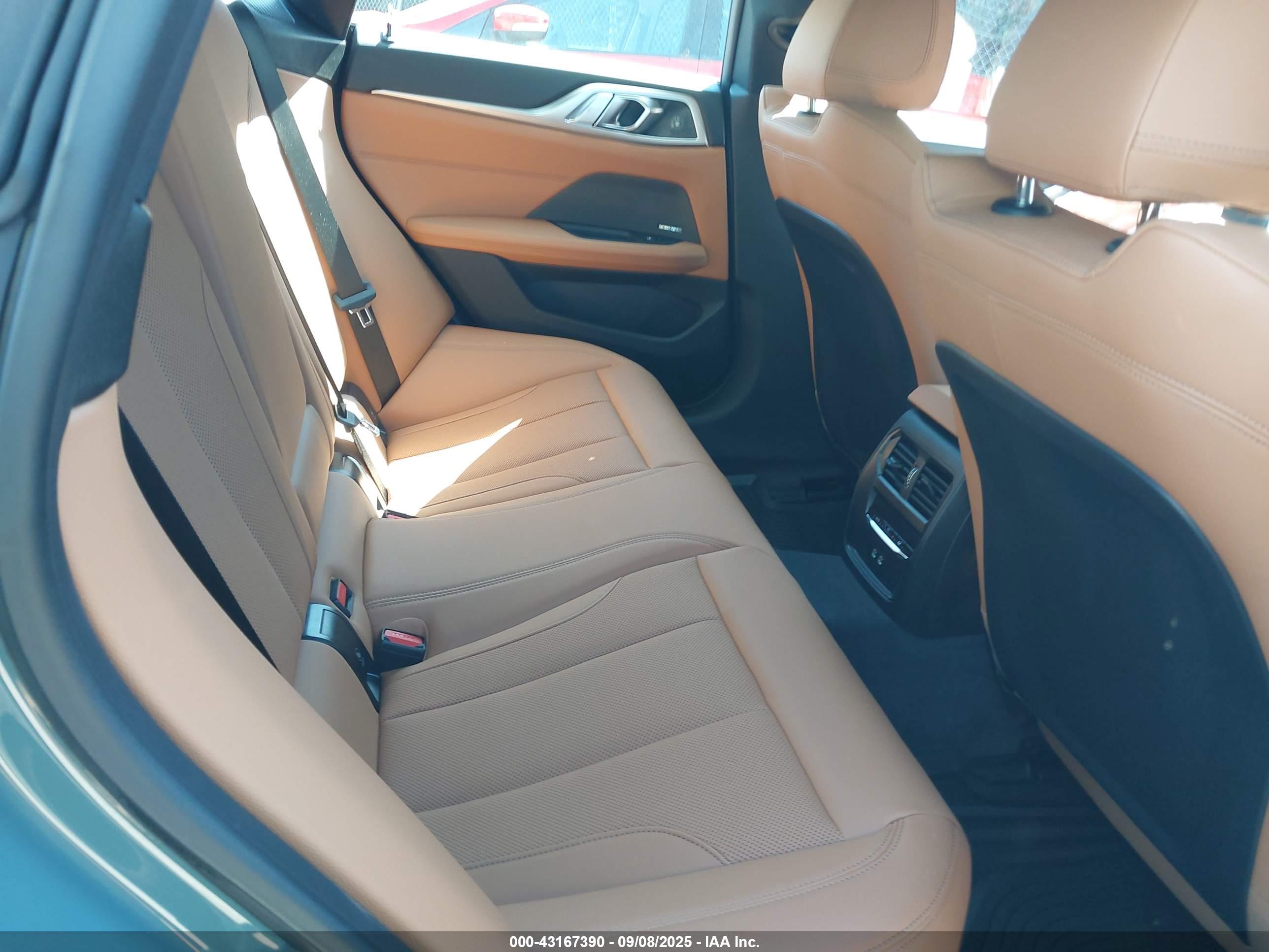 BMW I4 image 8