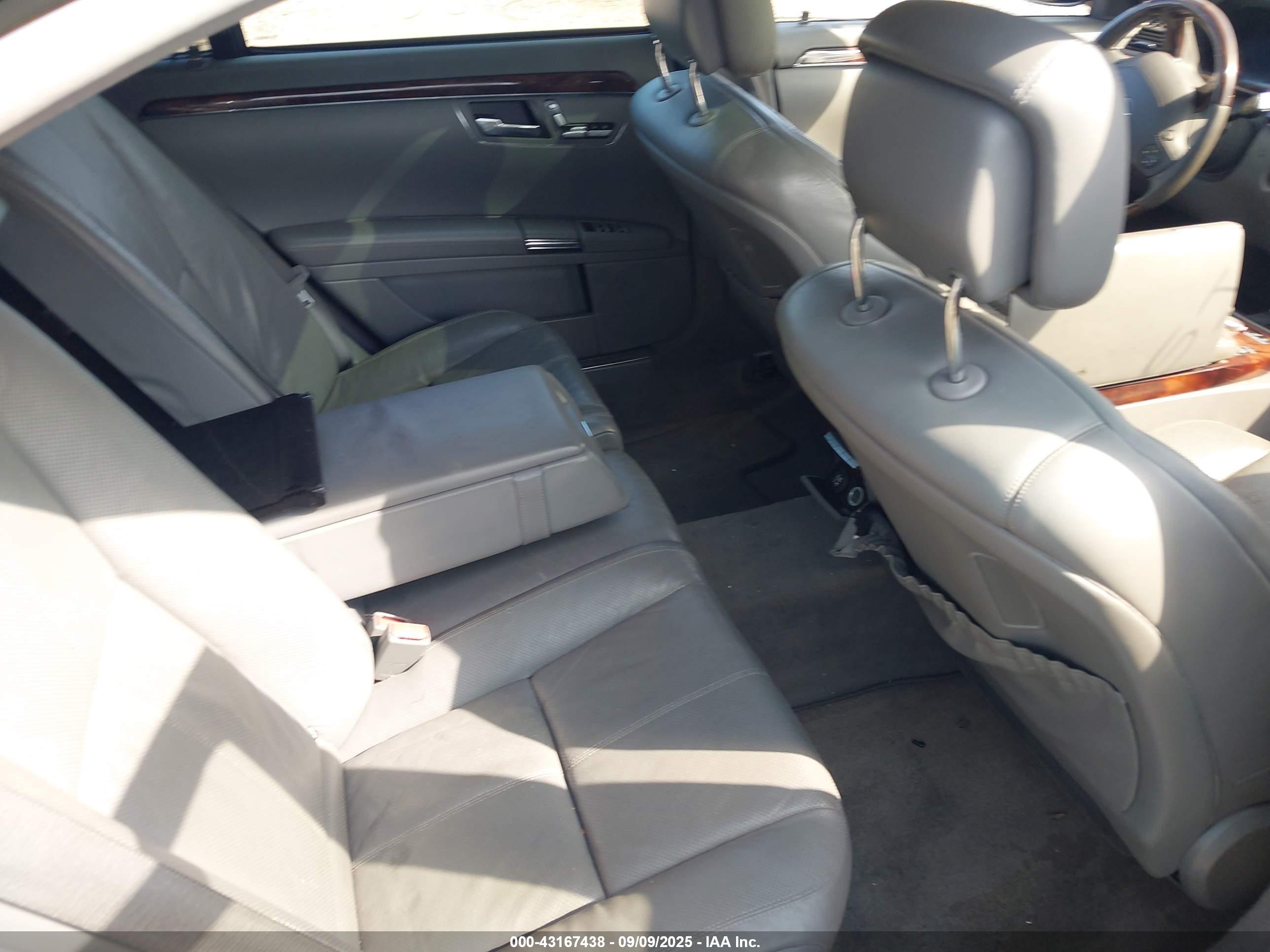 MERCEDES-BENZ S image 8