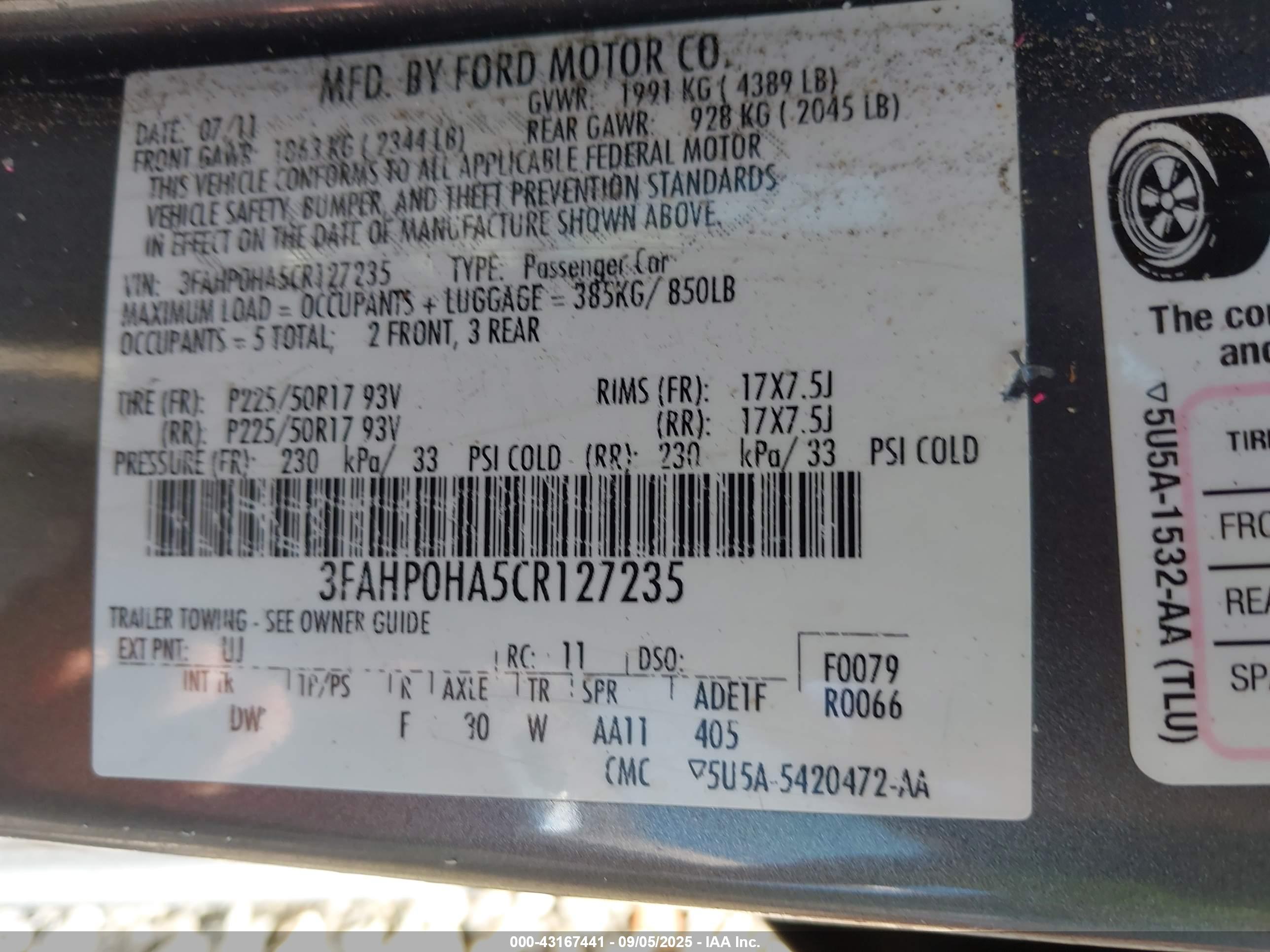 FORD FUSION image 9