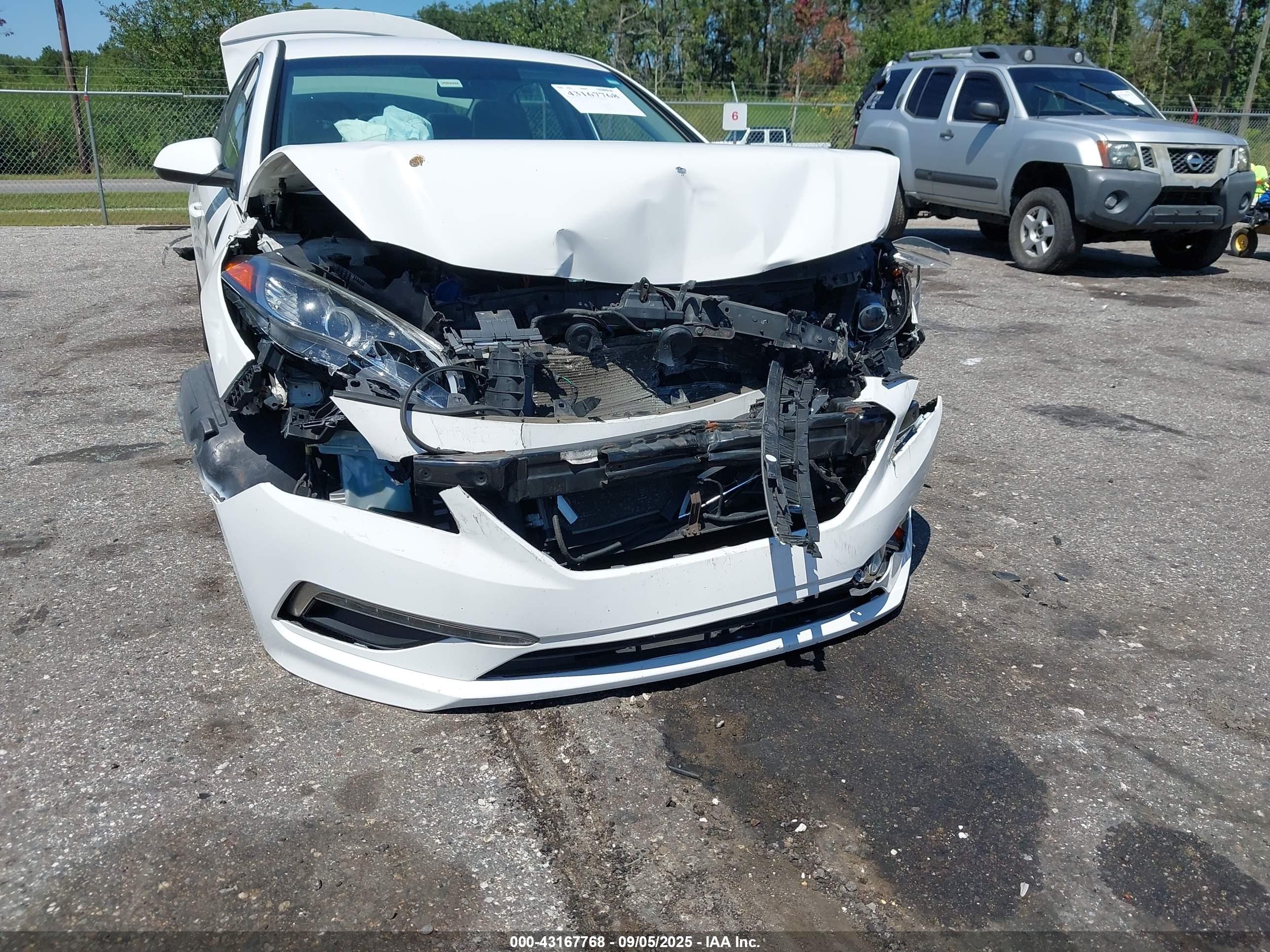 HYUNDAI SONATA image 6