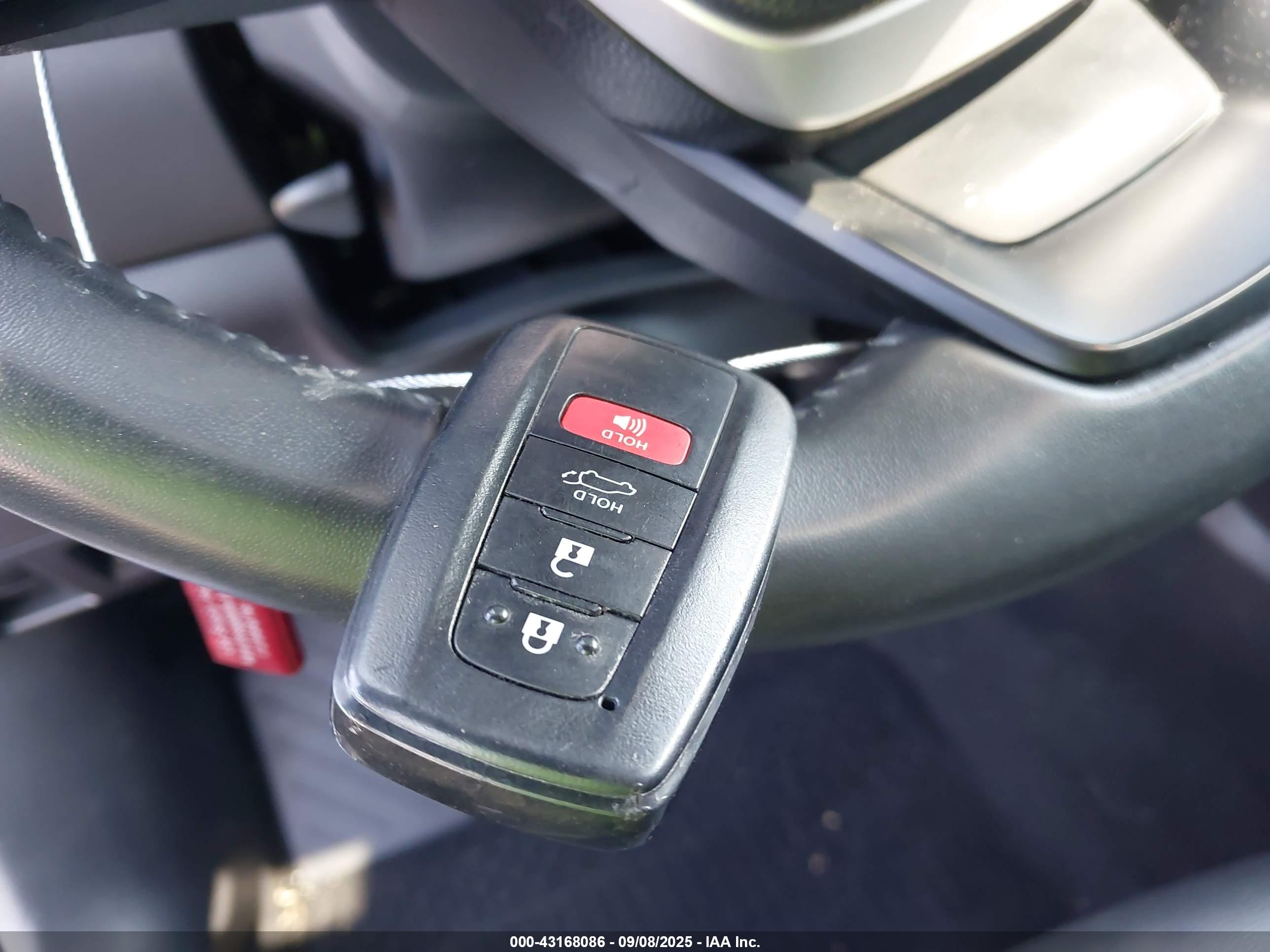 TOYOTA HIGHLANDER image 11