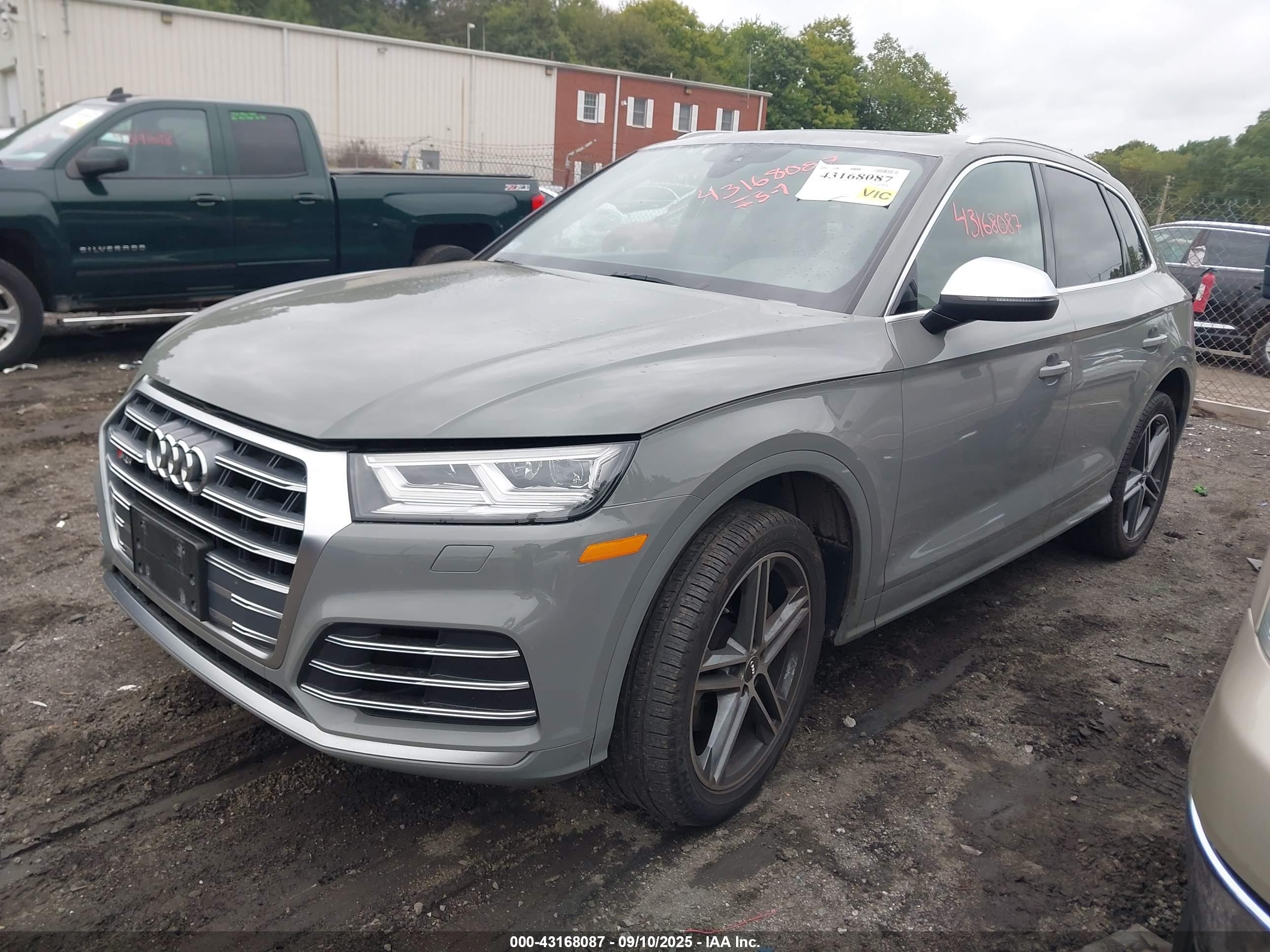 AUDI SQ5 image 2