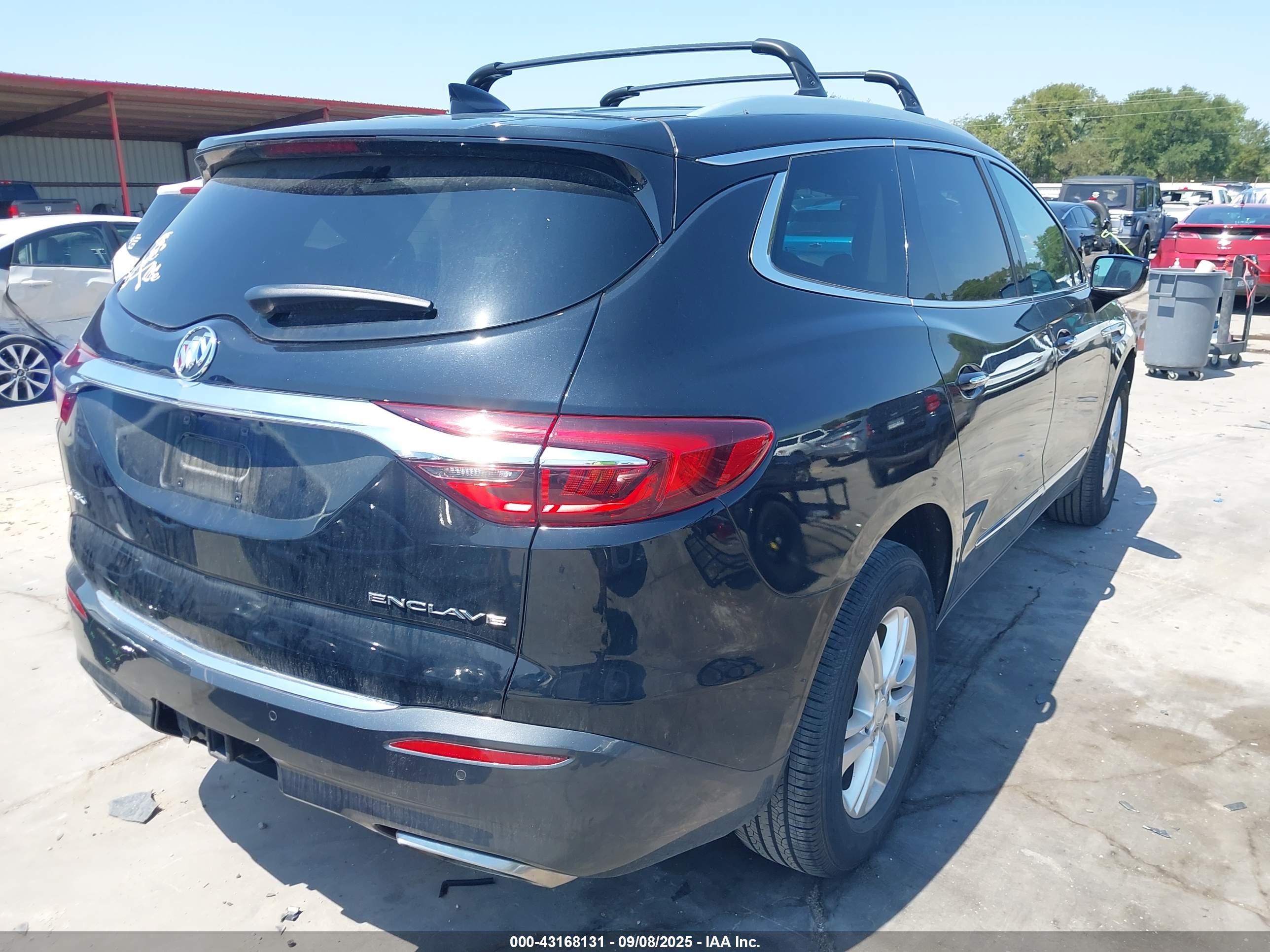 BUICK ENCLAVE image 4