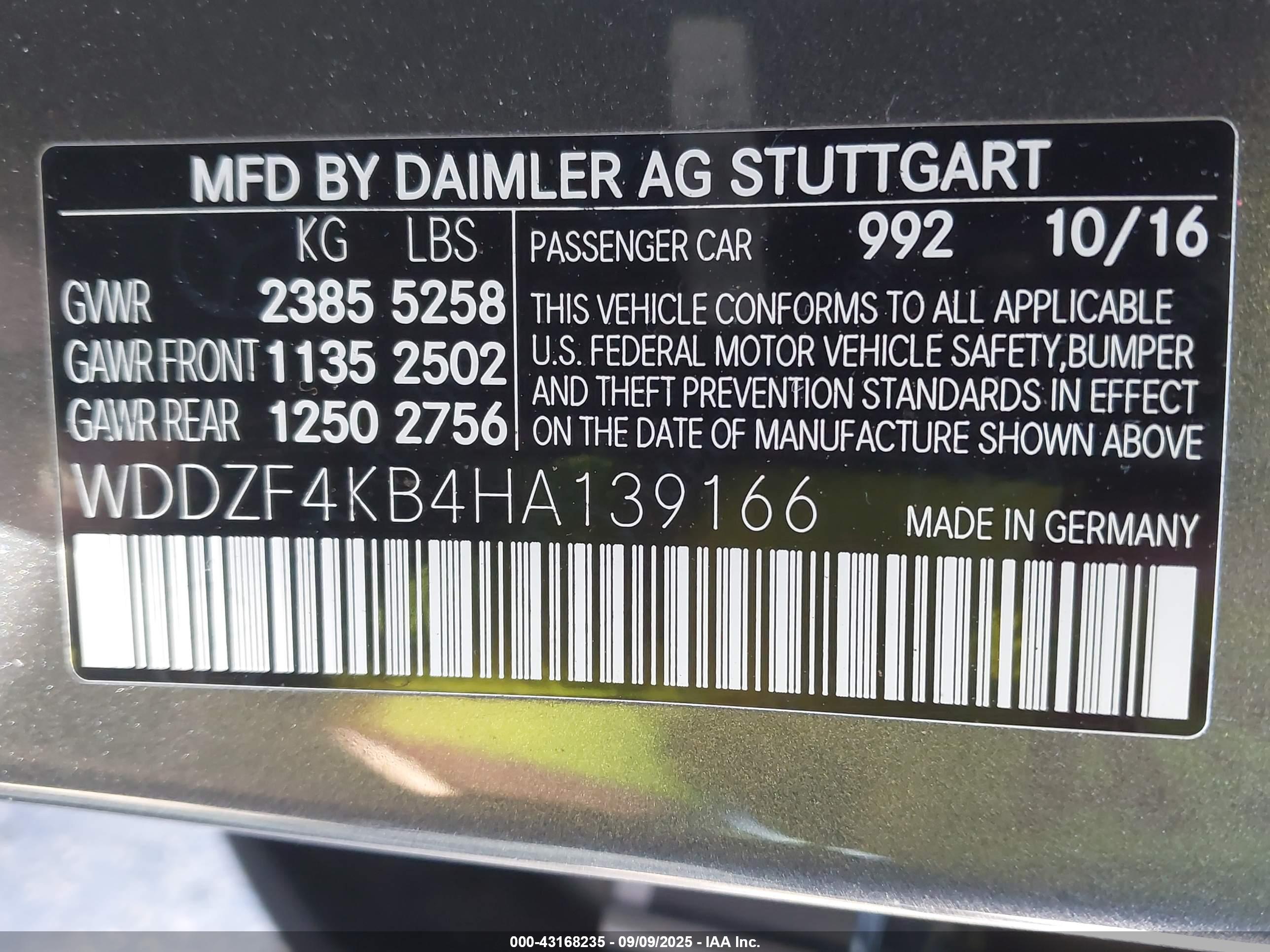 MERCEDES-BENZ E image 9