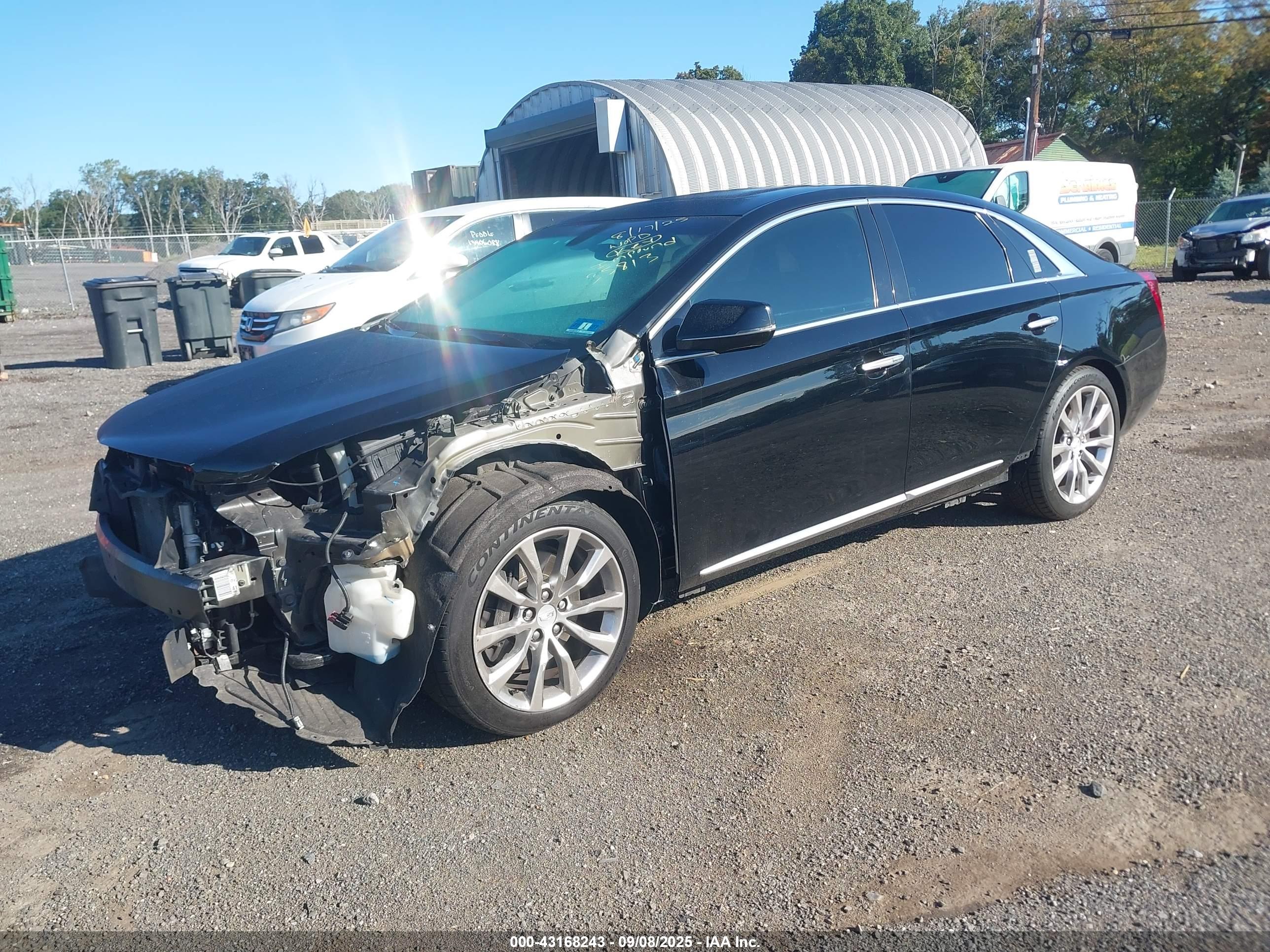 CADILLAC XTS image 2
