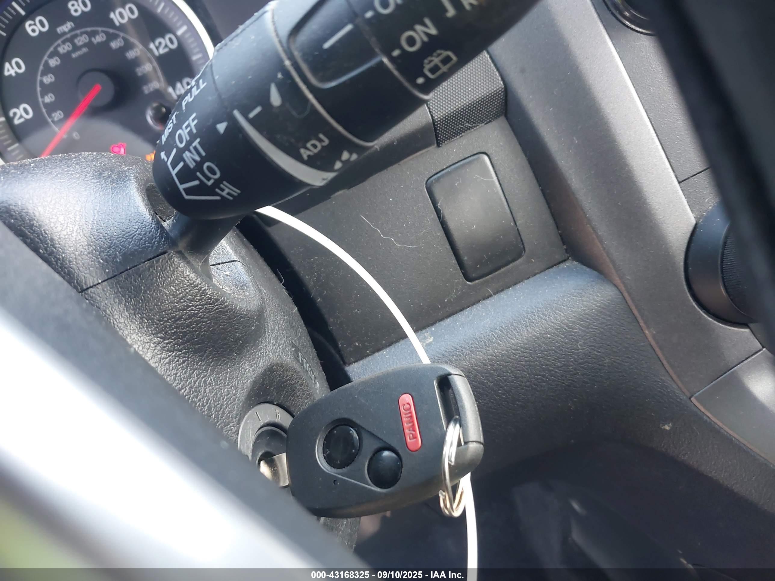 HONDA CR-V image 11