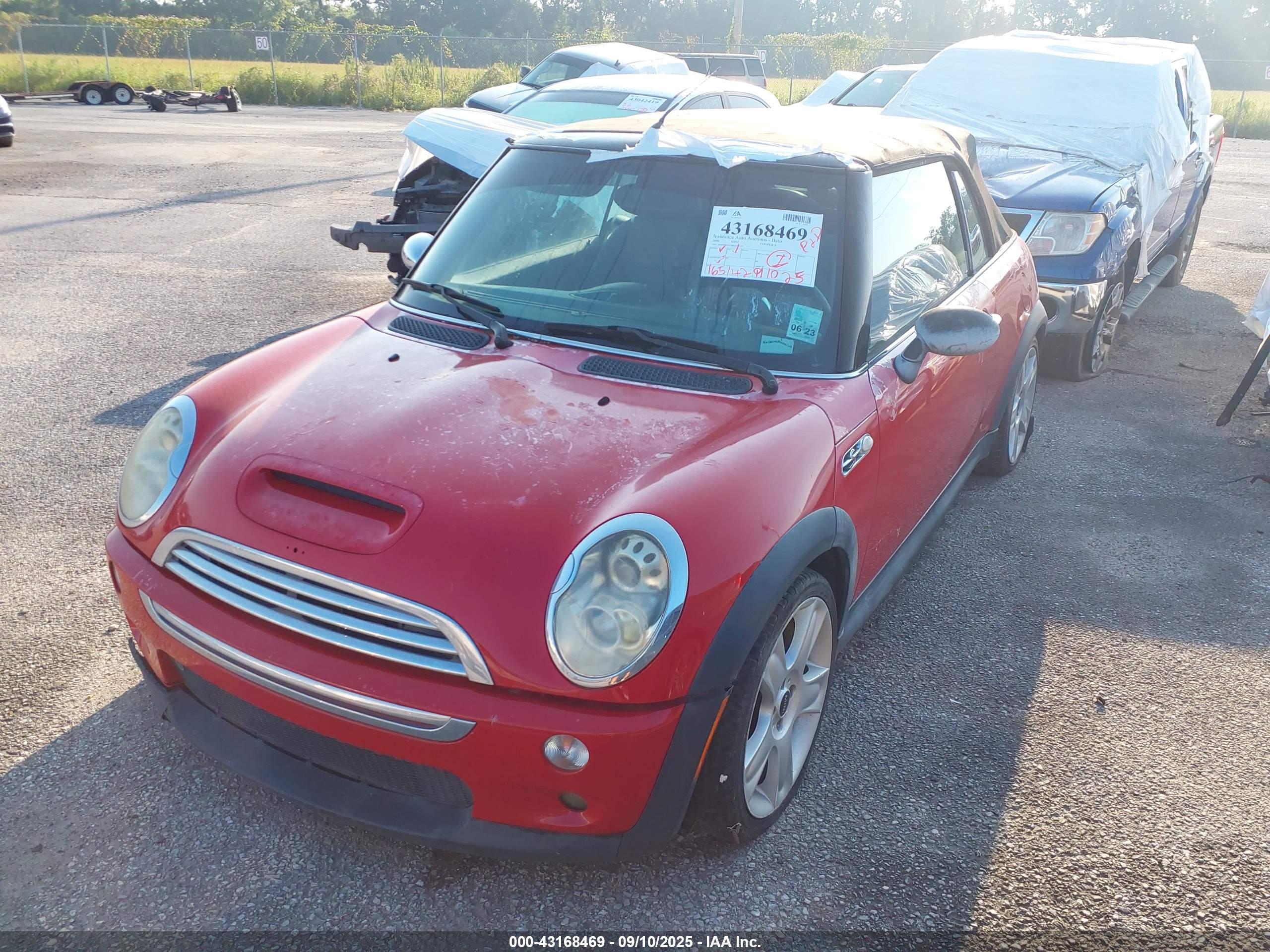 MINI COOPER image 2