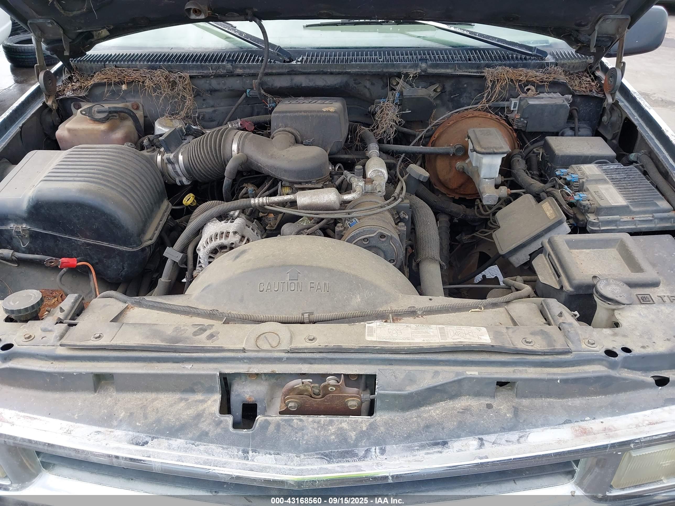 CHEVROLET TAHOE image 10