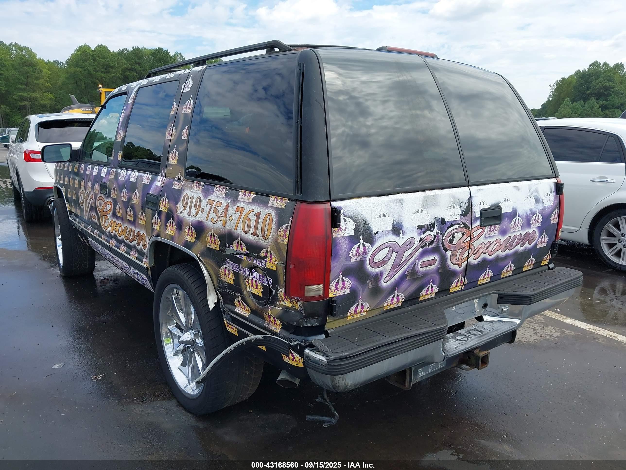 CHEVROLET TAHOE image 3