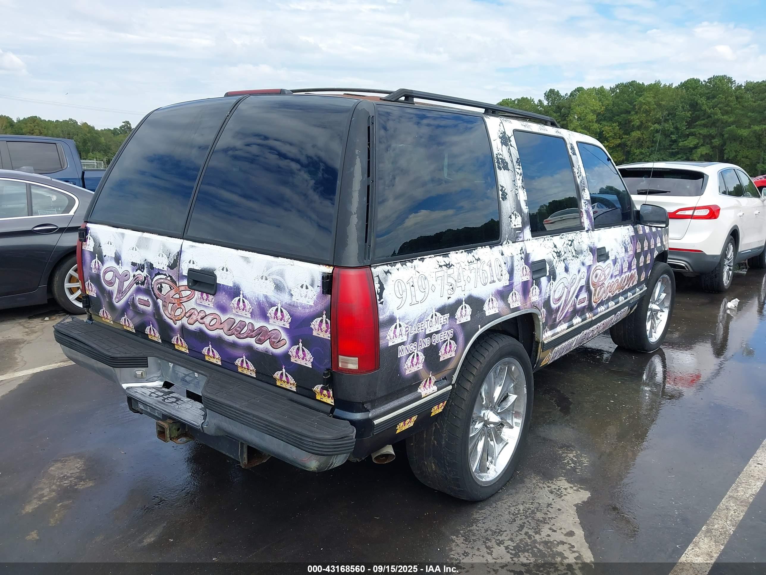 CHEVROLET TAHOE image 4