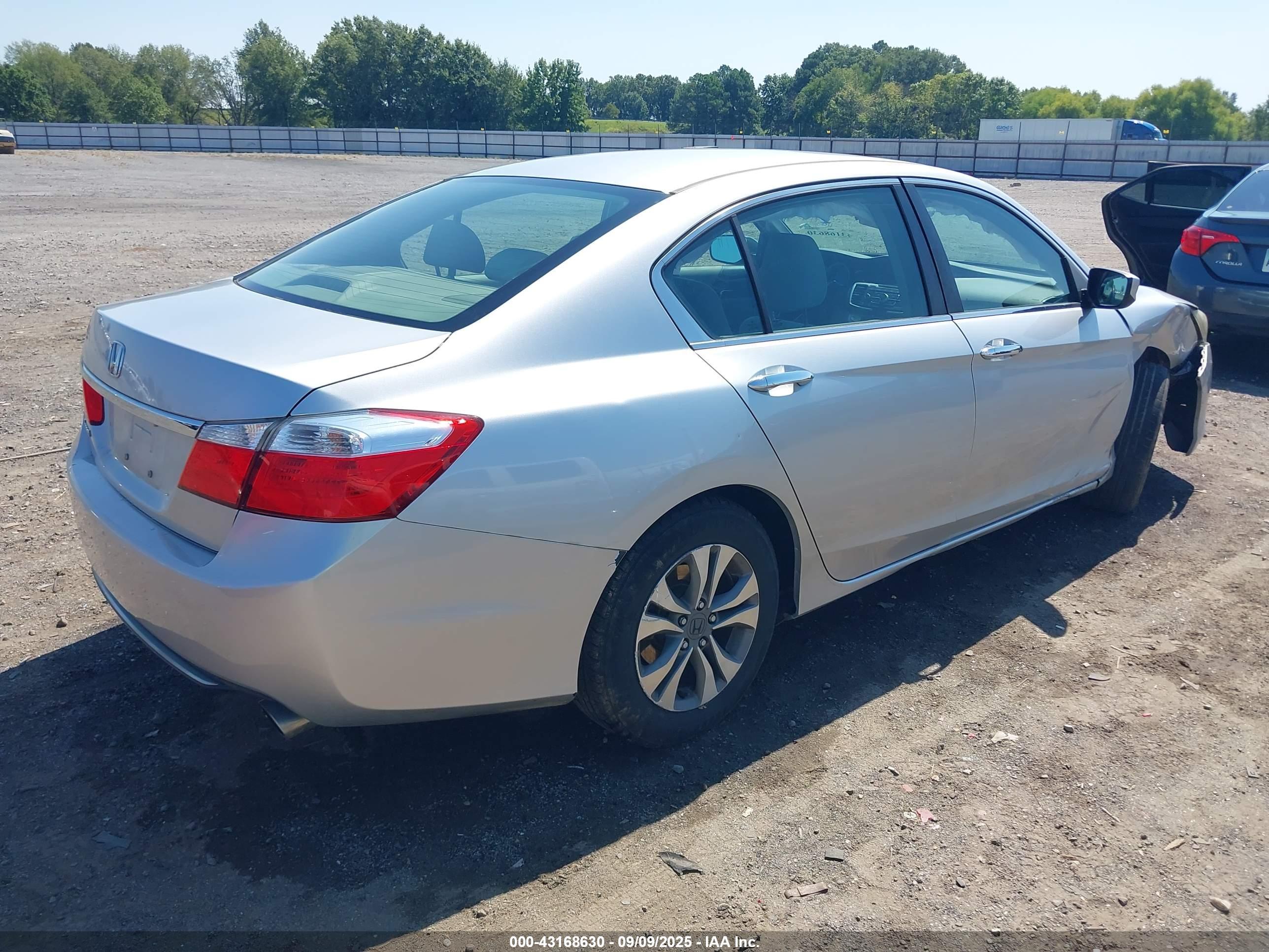 HONDA ACCORD image 4
