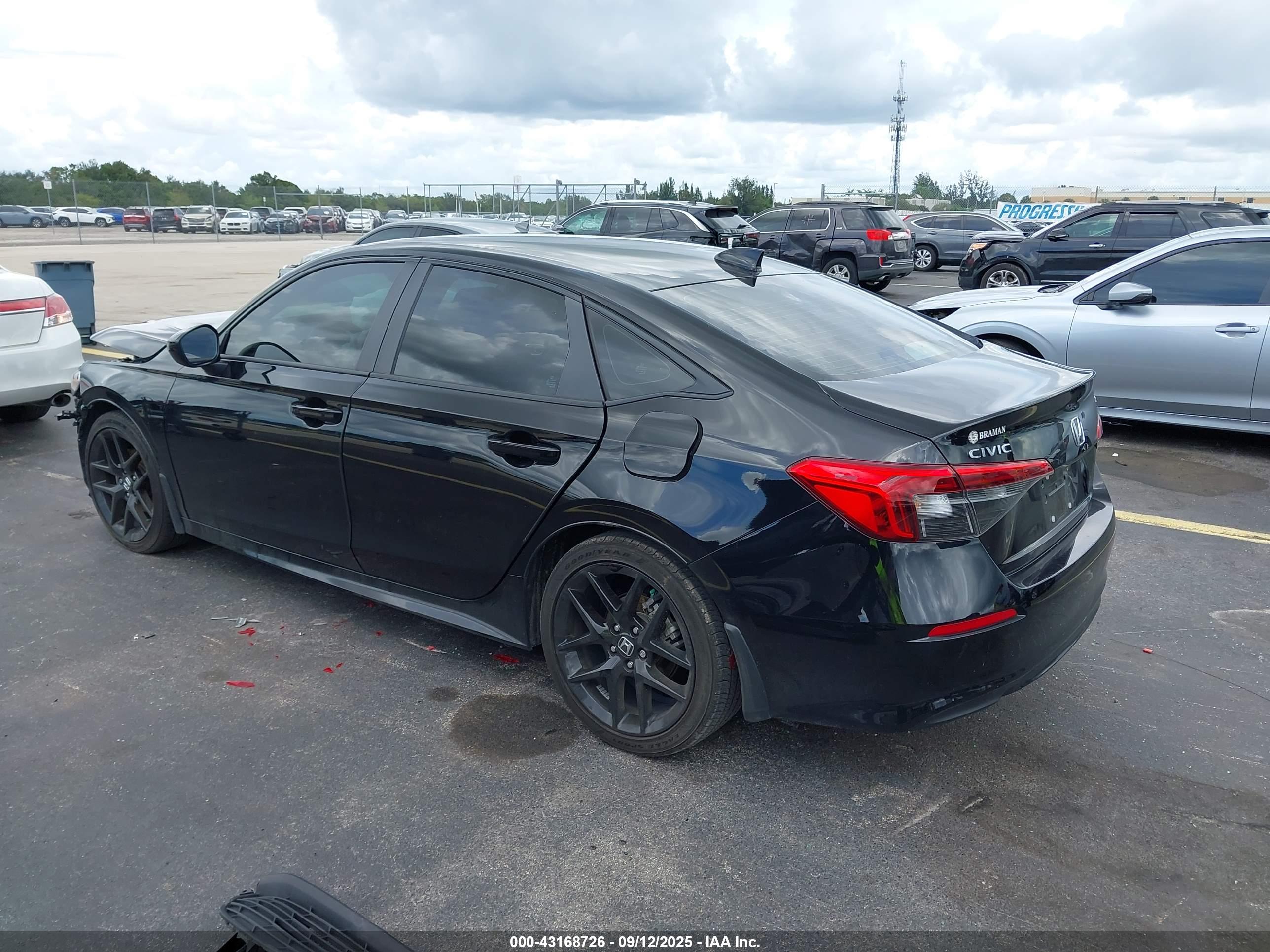 HONDA CIVIC image 3