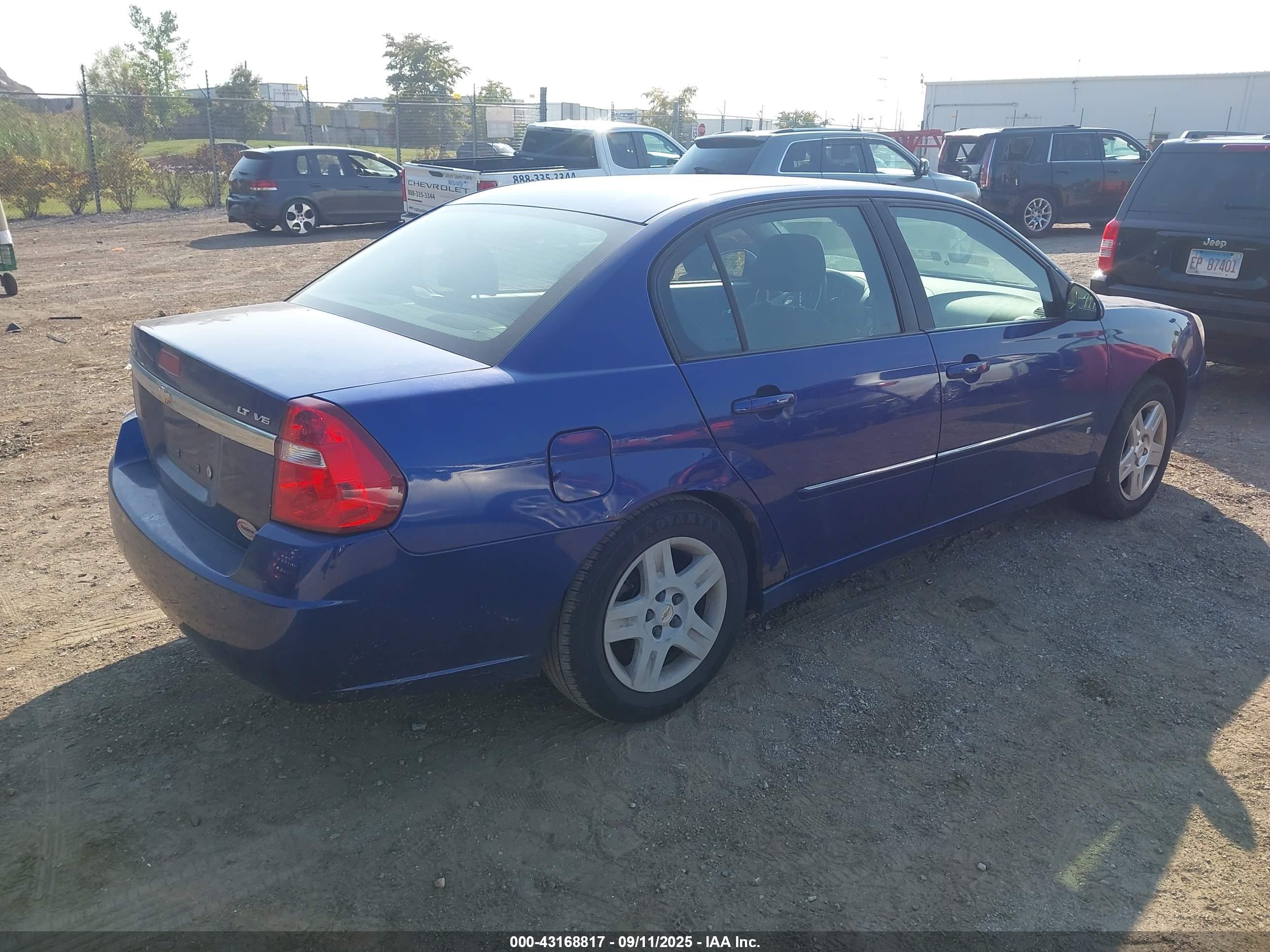 CHEVROLET MALIBU image 4