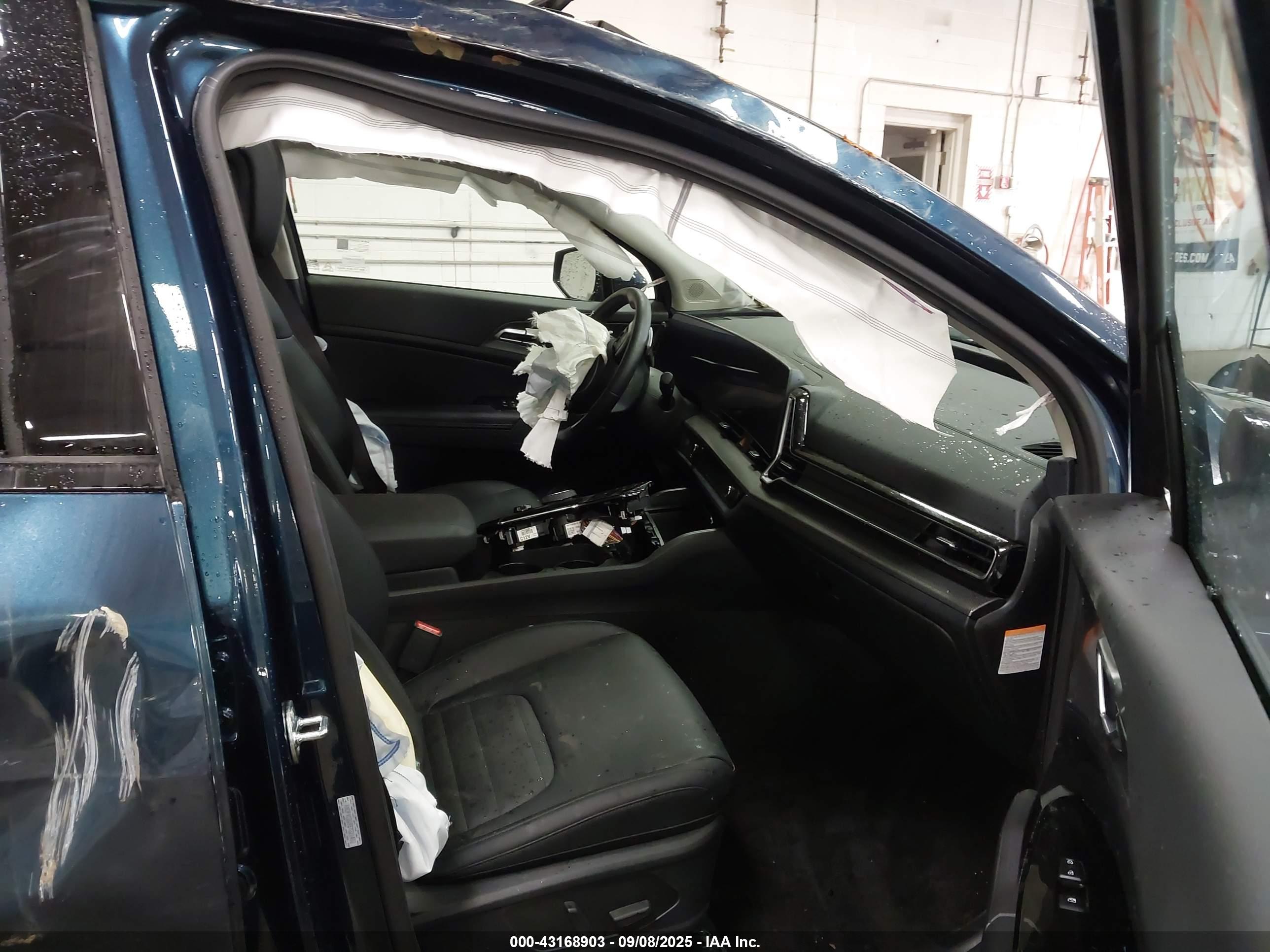 KIA SPORTAGE image 5