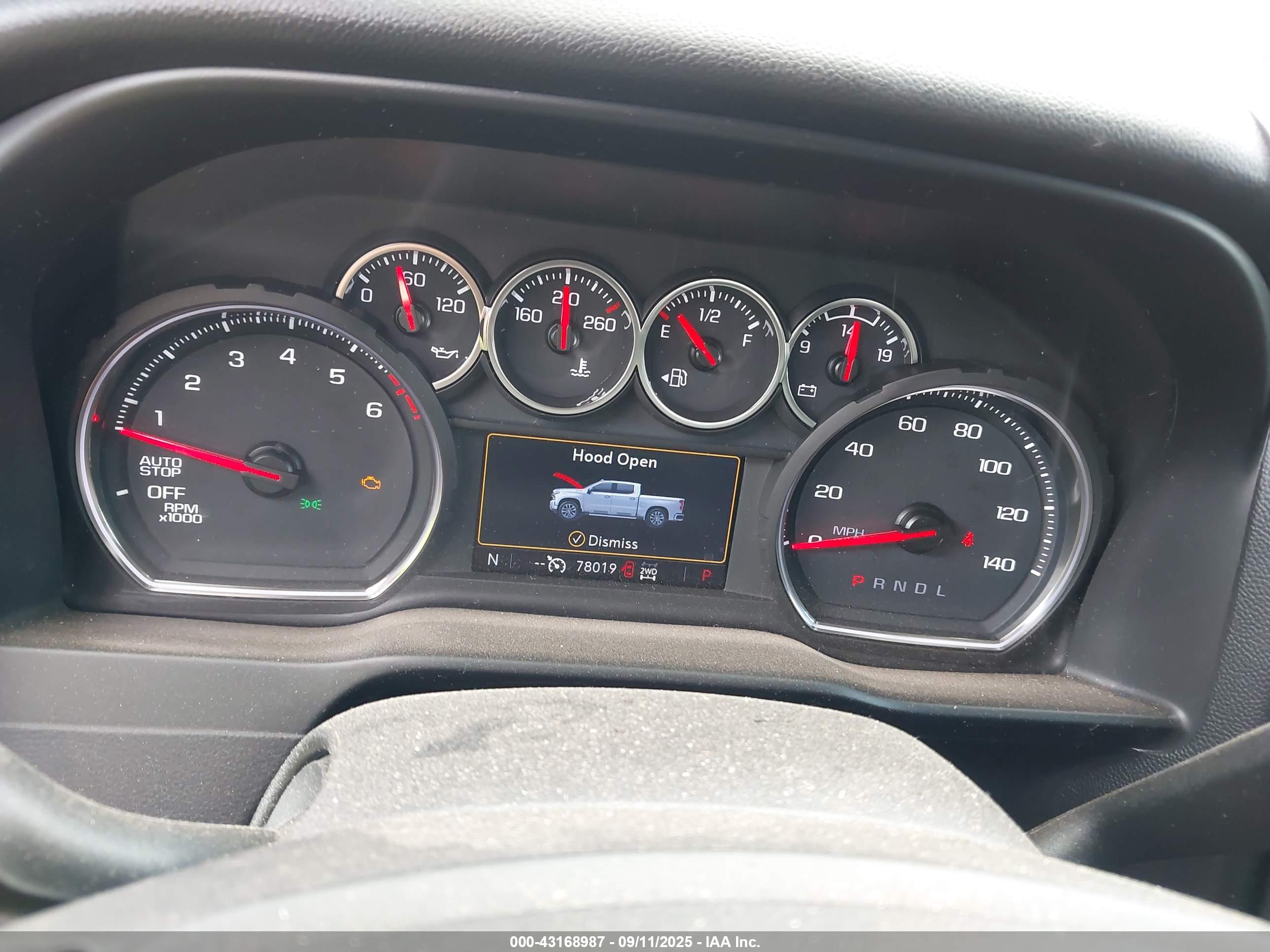 CHEVROLET SILVERADO image 7