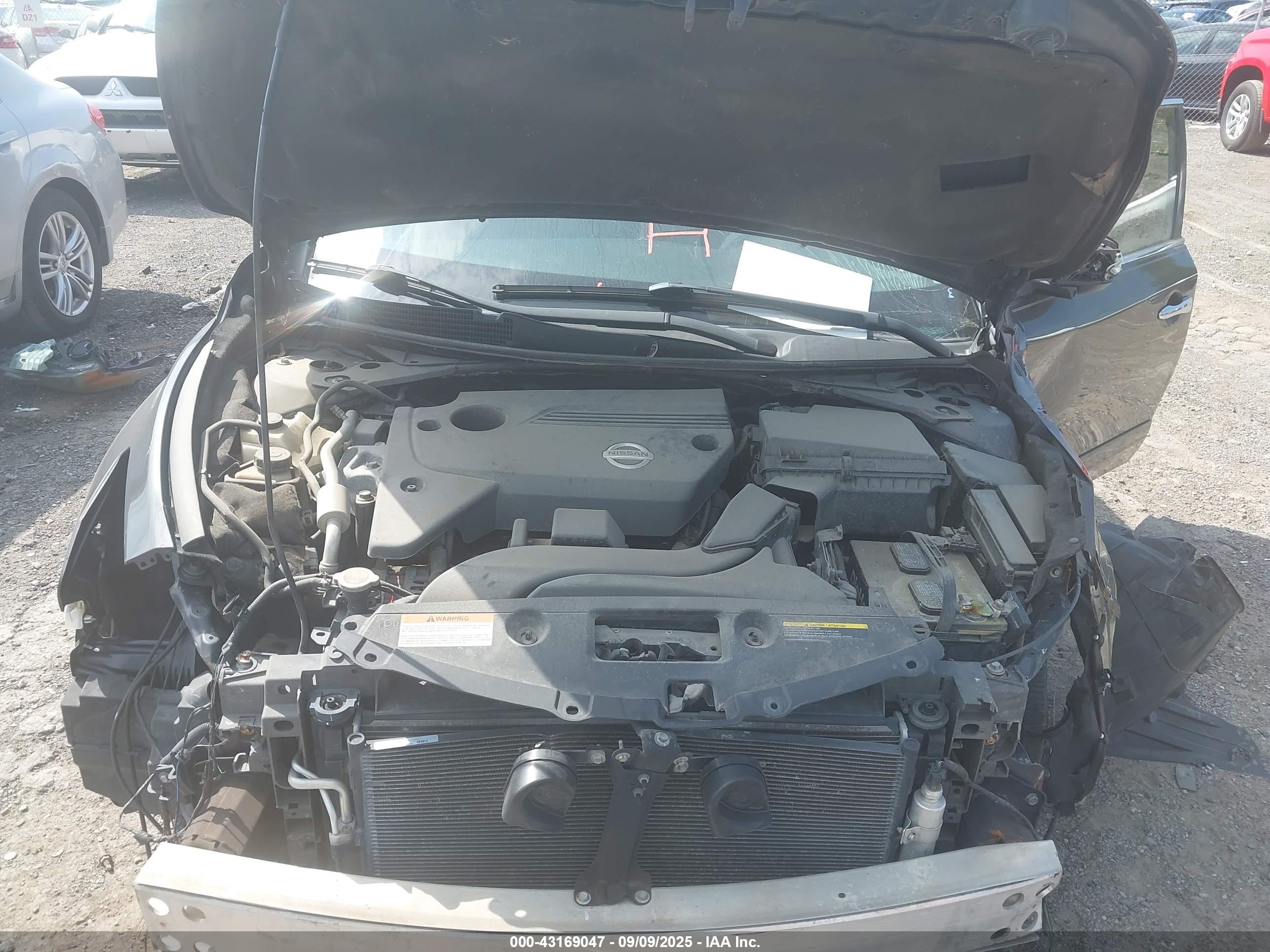 NISSAN ALTIMA image 10