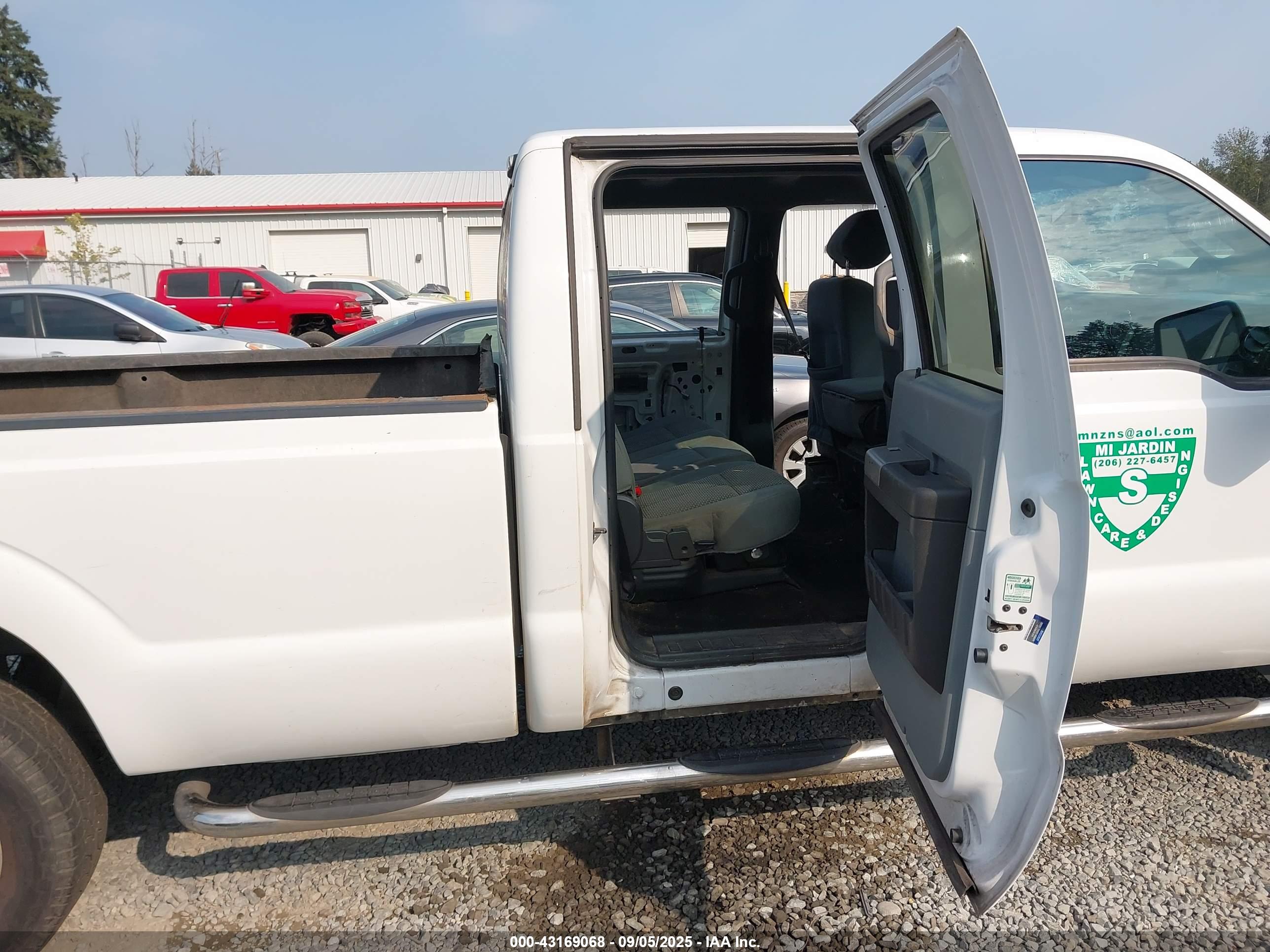 FORD F-250 image 8