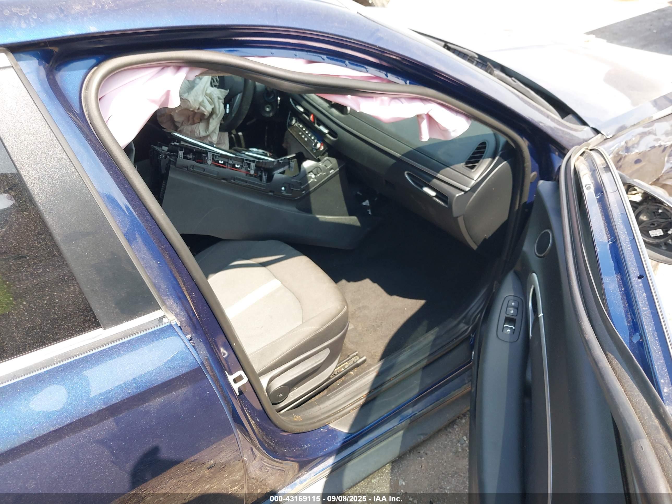 HYUNDAI SONATA image 5