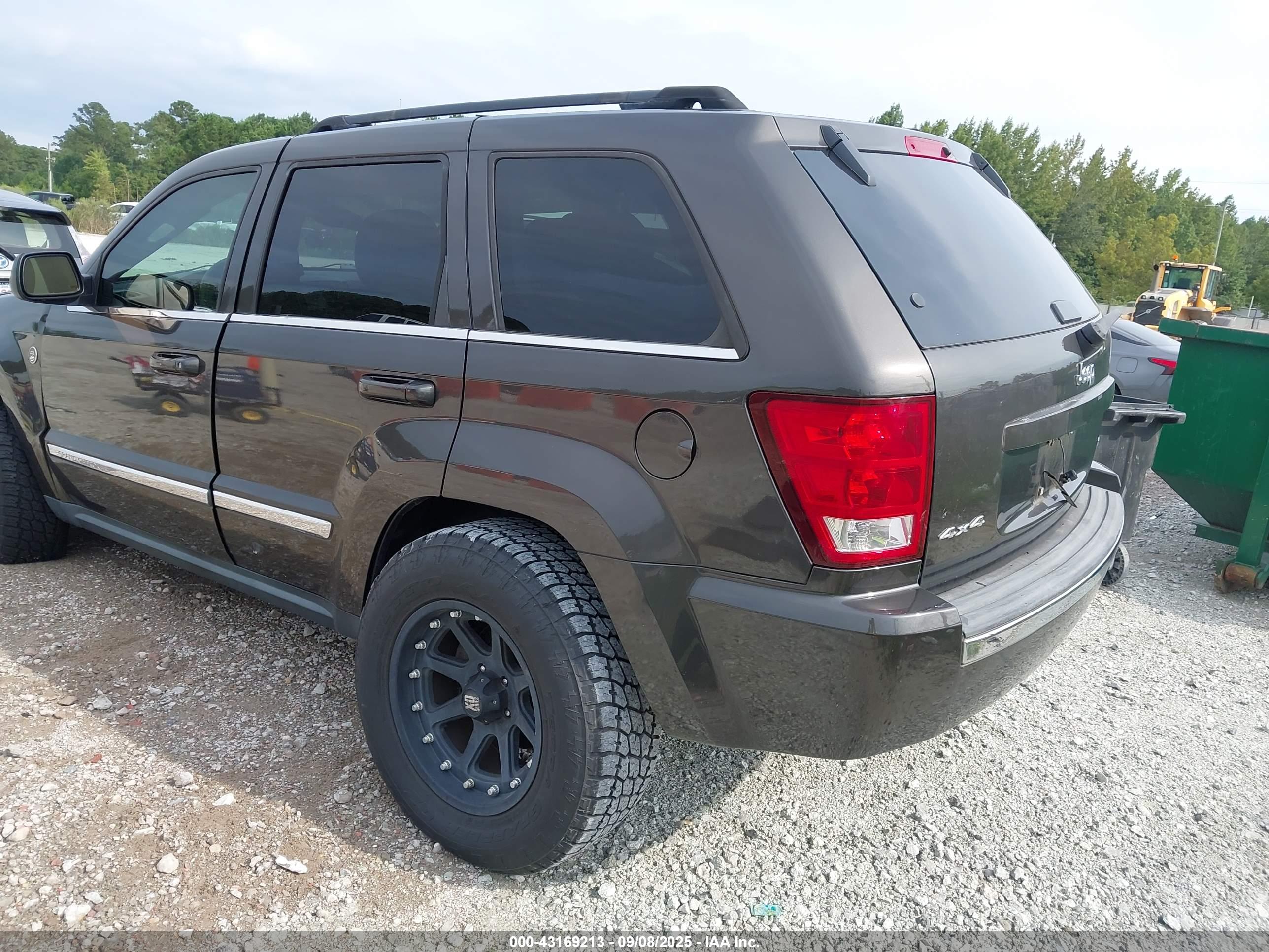 JEEP GRAND image 3